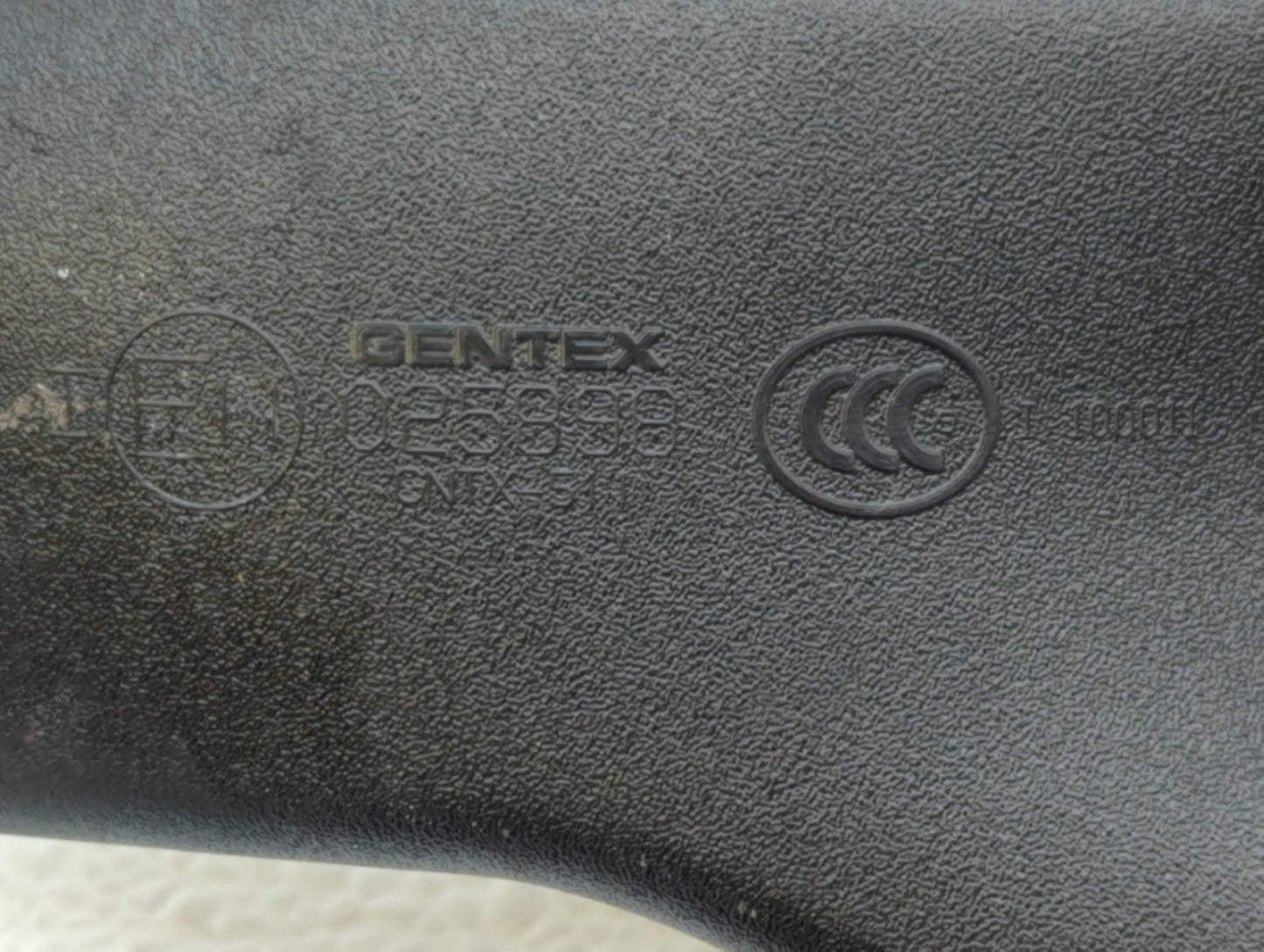 2009-2017 Buick Enclave Interior Rear View Mirror Replacement OEM P/N:E11025898 Fits OEM Used Auto Parts - Oemusedautoparts1