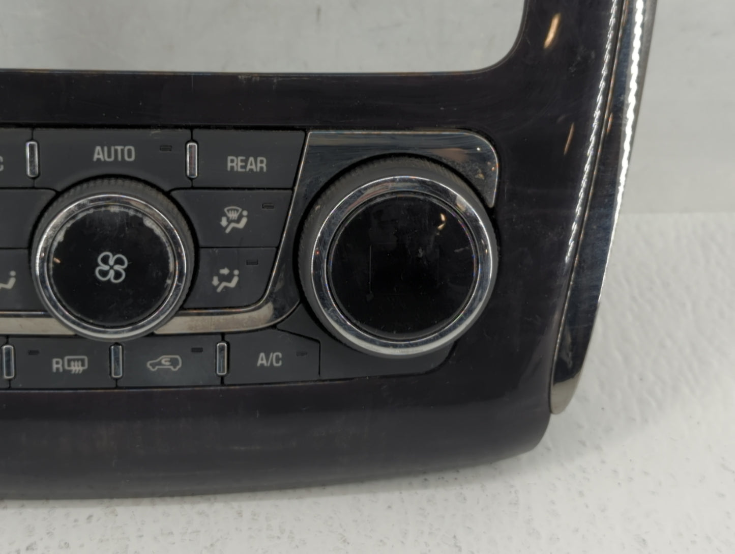2013-2017 Buick Enclave Climate Control Module Temperature AC/Heater Replacement P/N:147589501 23251328 Fits OEM Used Auto P
