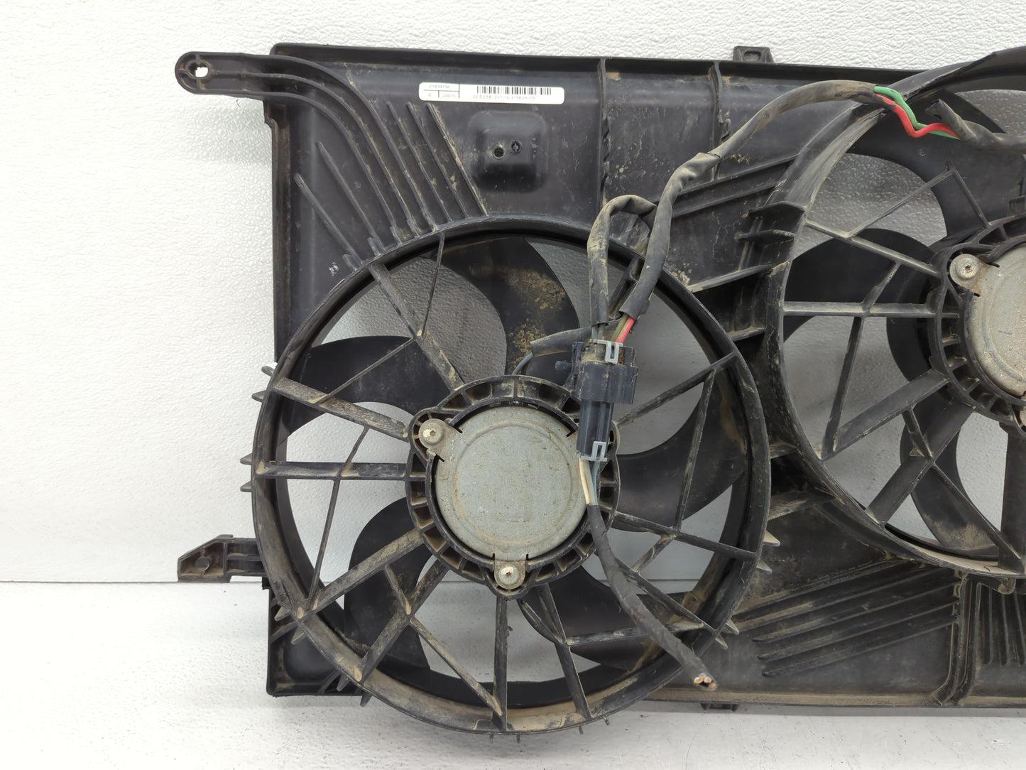 2008-2017 Buick Enclave Left Radiator Fan Motor Assembly - Oemusedautoparts1.com