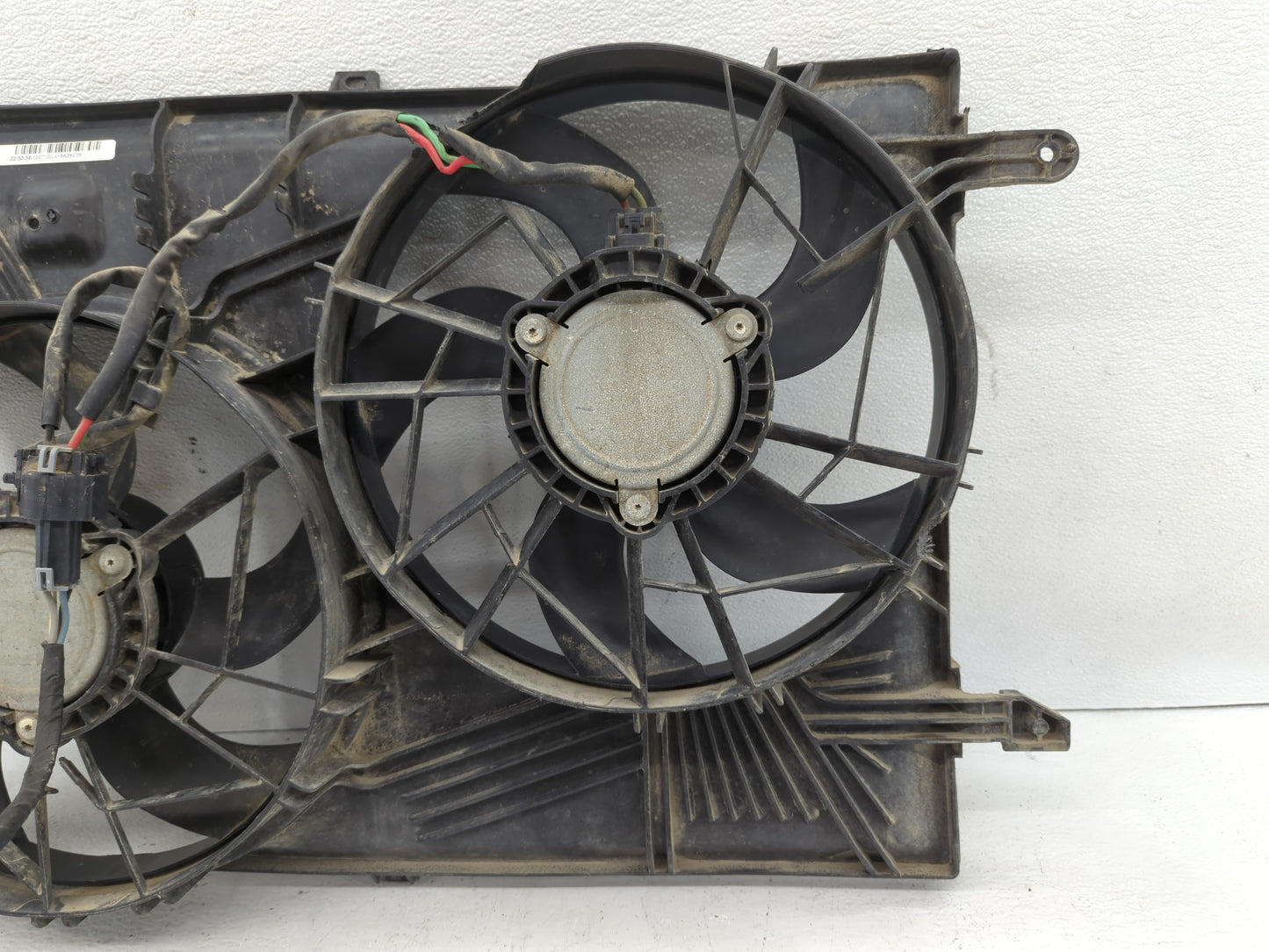 2008-2017 Buick Enclave Left Radiator Fan Motor Assembly - Oemusedautoparts1.com