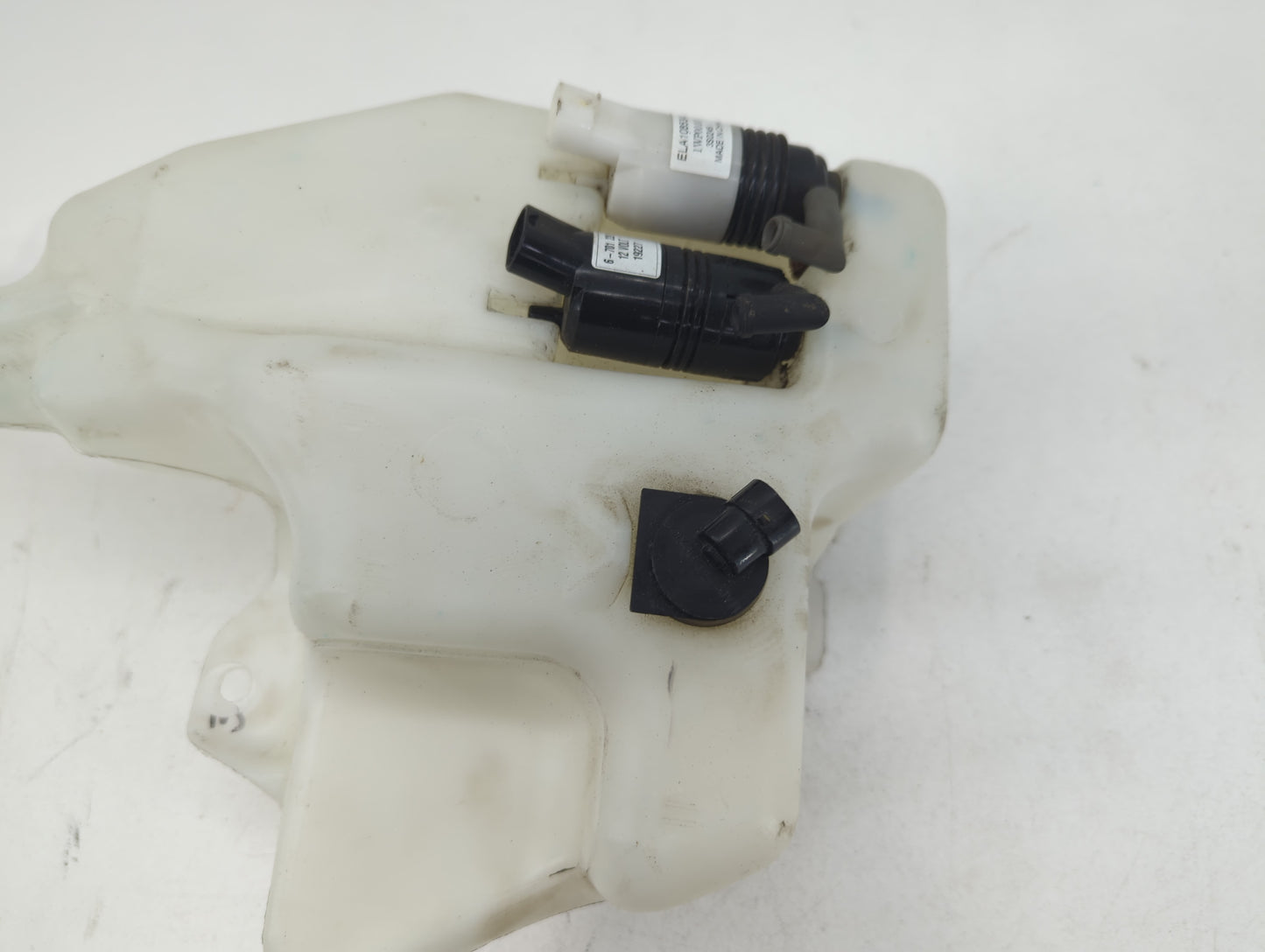 2010-2017 Buick Enclave Windshield Washer Fluid Reservoir Bottle Oem - Oemusedautoparts1.com
