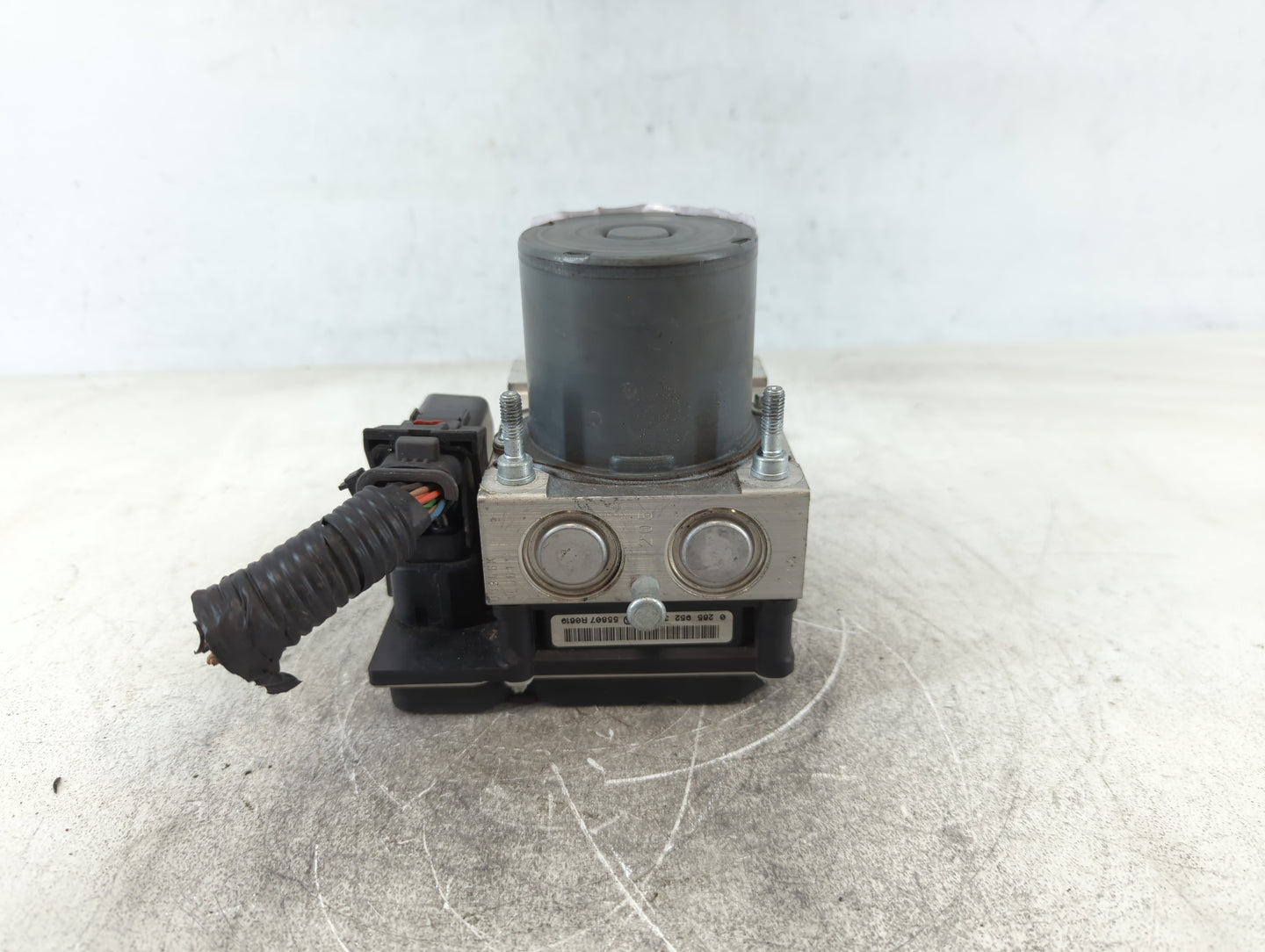 2012-2017 Buick Enclave ABS Pump Control Module Replacement P/N:23407415 0 265 252 847 Fits Fits 2012 2013 2014 2015 2016 20