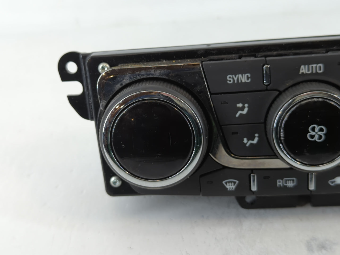 2013-2017 Buick Enclave Climate Control Module Temperature AC/Heater Replacement P/N:2351328 Fits Fits 2013 2014 2015 2016 2
