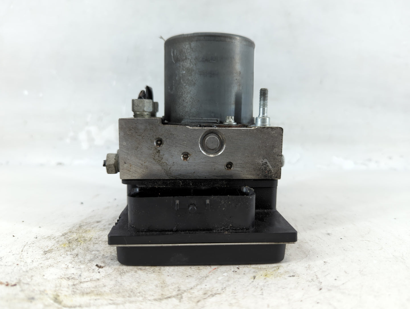 2012-2017 Buick Enclave ABS Pump Control Module Replacement P/N:0 265 252 847 Fits Fits 2012 2013 2014 2015 2016 2017 OEM Us