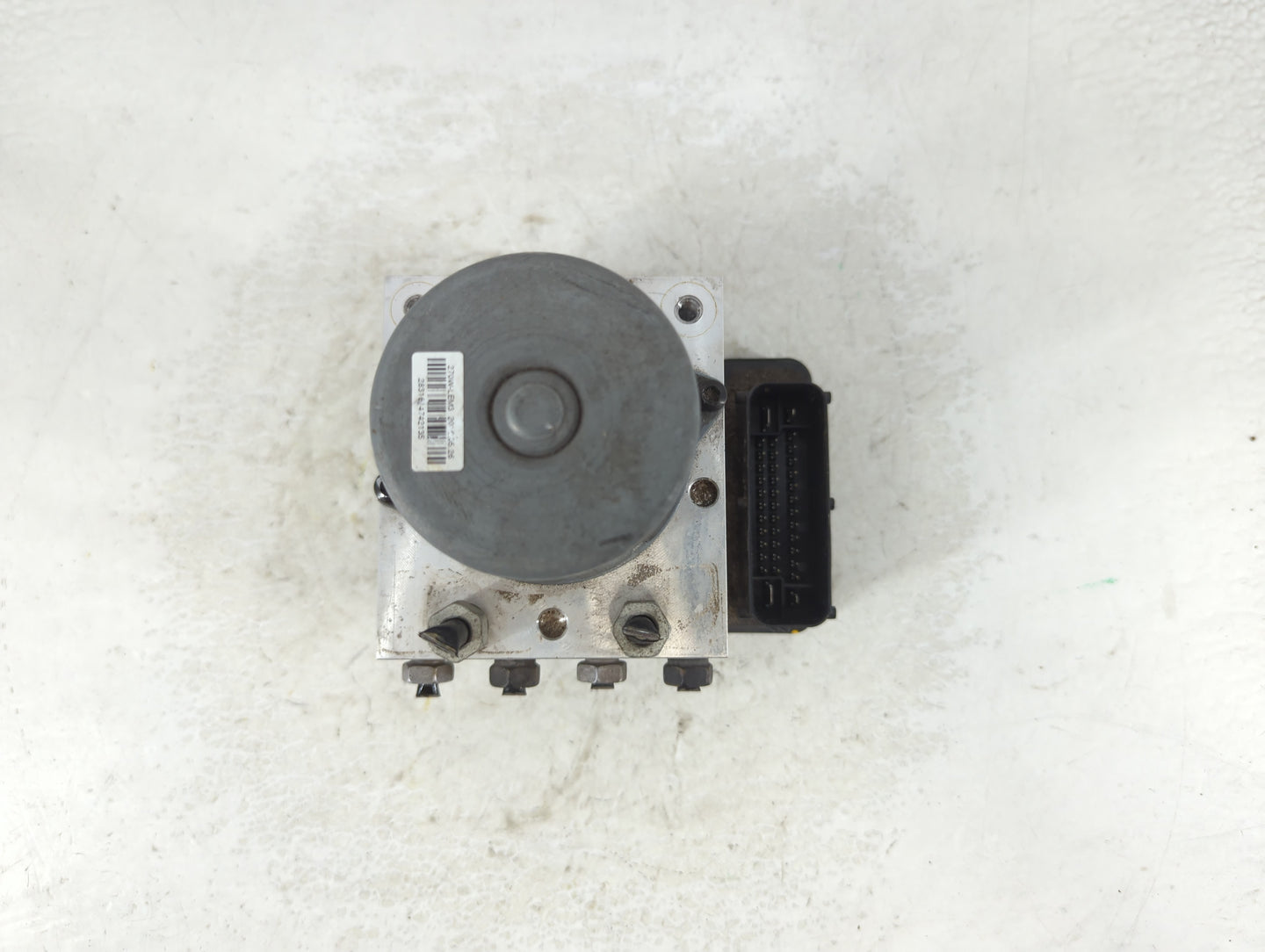 2016 Buick Encore ABS Pump Control Module Replacement P/N:42403007 Fits OEM Used Auto Parts - Oemusedautoparts1.com