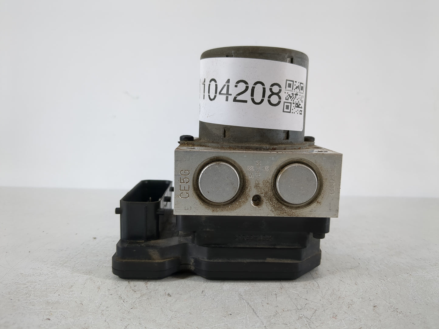 2016 Buick Encore ABS Pump Control Module Replacement P/N:42403007 Fits OEM Used Auto Parts - Oemusedautoparts1.com