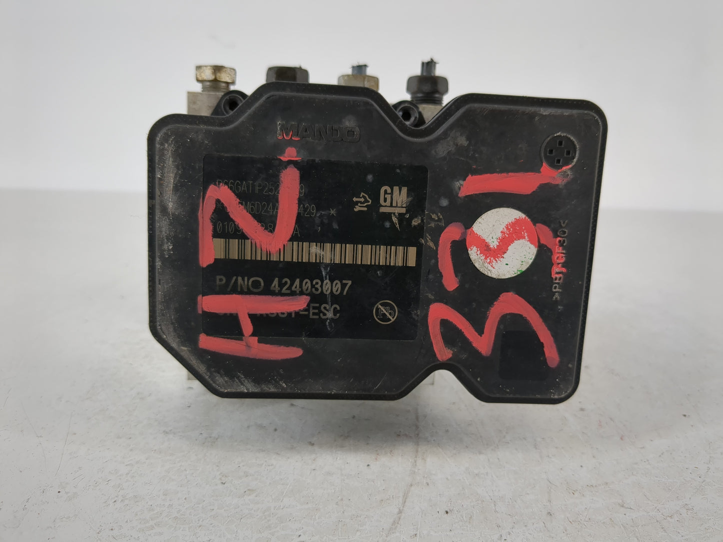 2016 Buick Encore ABS Pump Control Module Replacement P/N:42403007 Fits OEM Used Auto Parts - Oemusedautoparts1.com