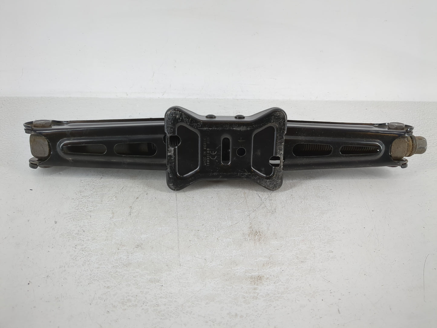 2016 Buick Encore Spare Scissor Car Jack 1123373 - Oemusedautoparts1.com