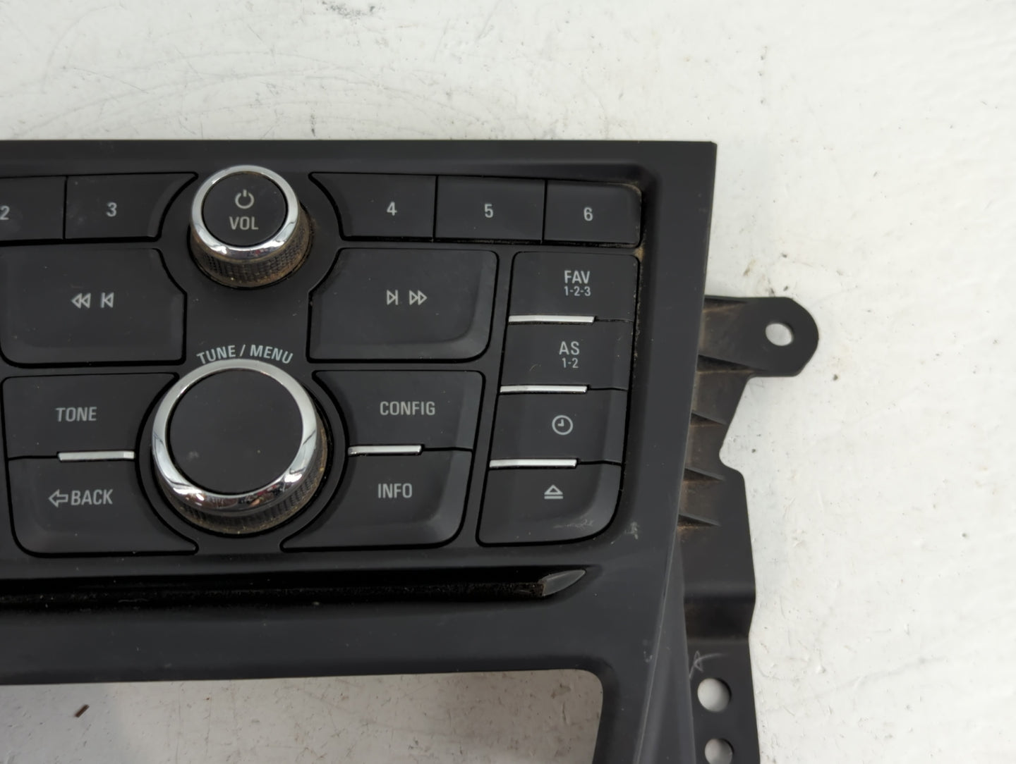 2013-2016 Buick Encore Radio Control Panel - Oemusedautoparts1.com