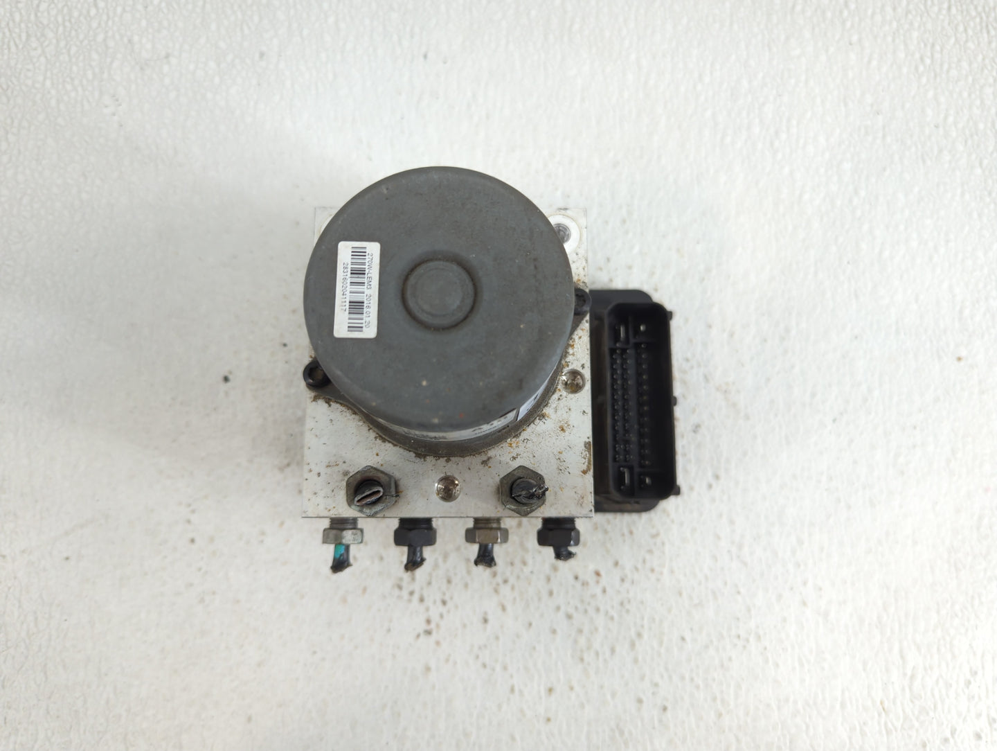 2016 Buick Encore ABS Pump Control Module Replacement P/N:42403007 Fits OEM Used Auto Parts - Oemusedautoparts1.com