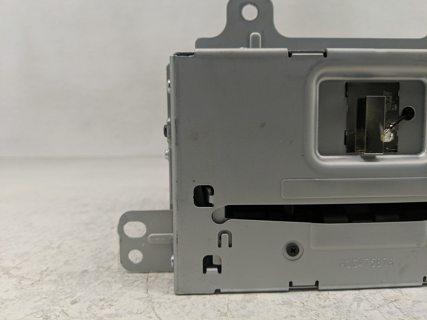 2016 Buick Encore Radio AM FM Cd Player Receiver Replacement P/N:M1G475876 216B-GA130COLRNS, 84026635 Fits Fits 2017 OEM Use