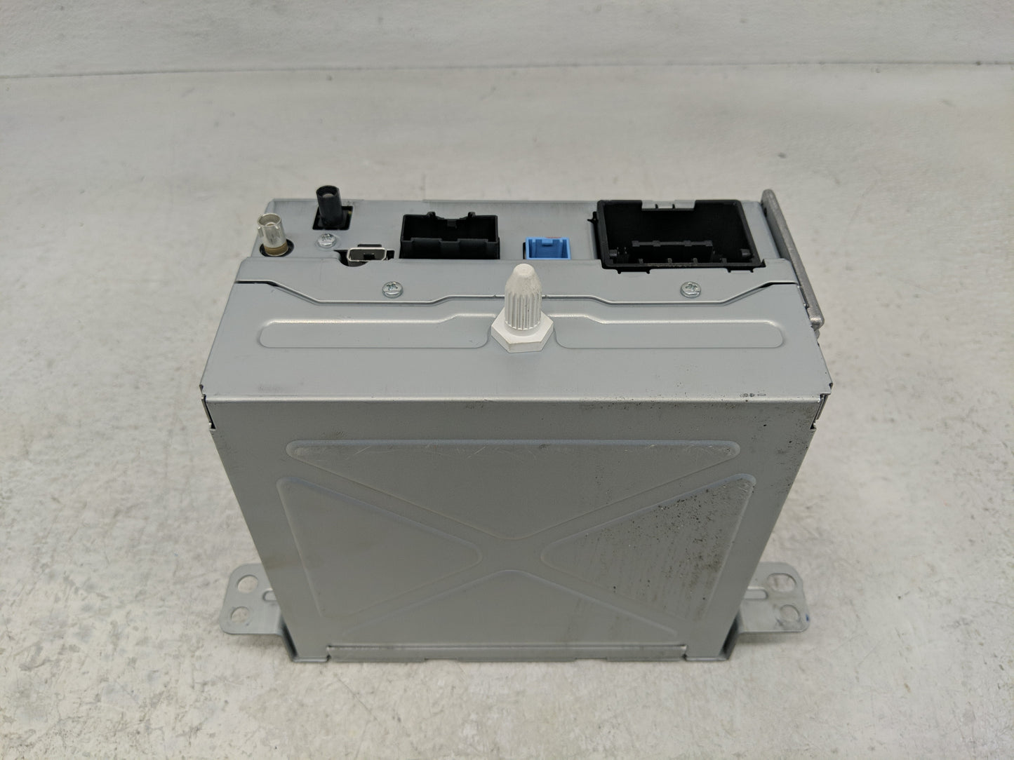 2016 Buick Encore Radio AM FM Cd Player Receiver Replacement P/N:M1G475876 216B-GA130COLRNS, 84026635 Fits Fits 2017 OEM Use
