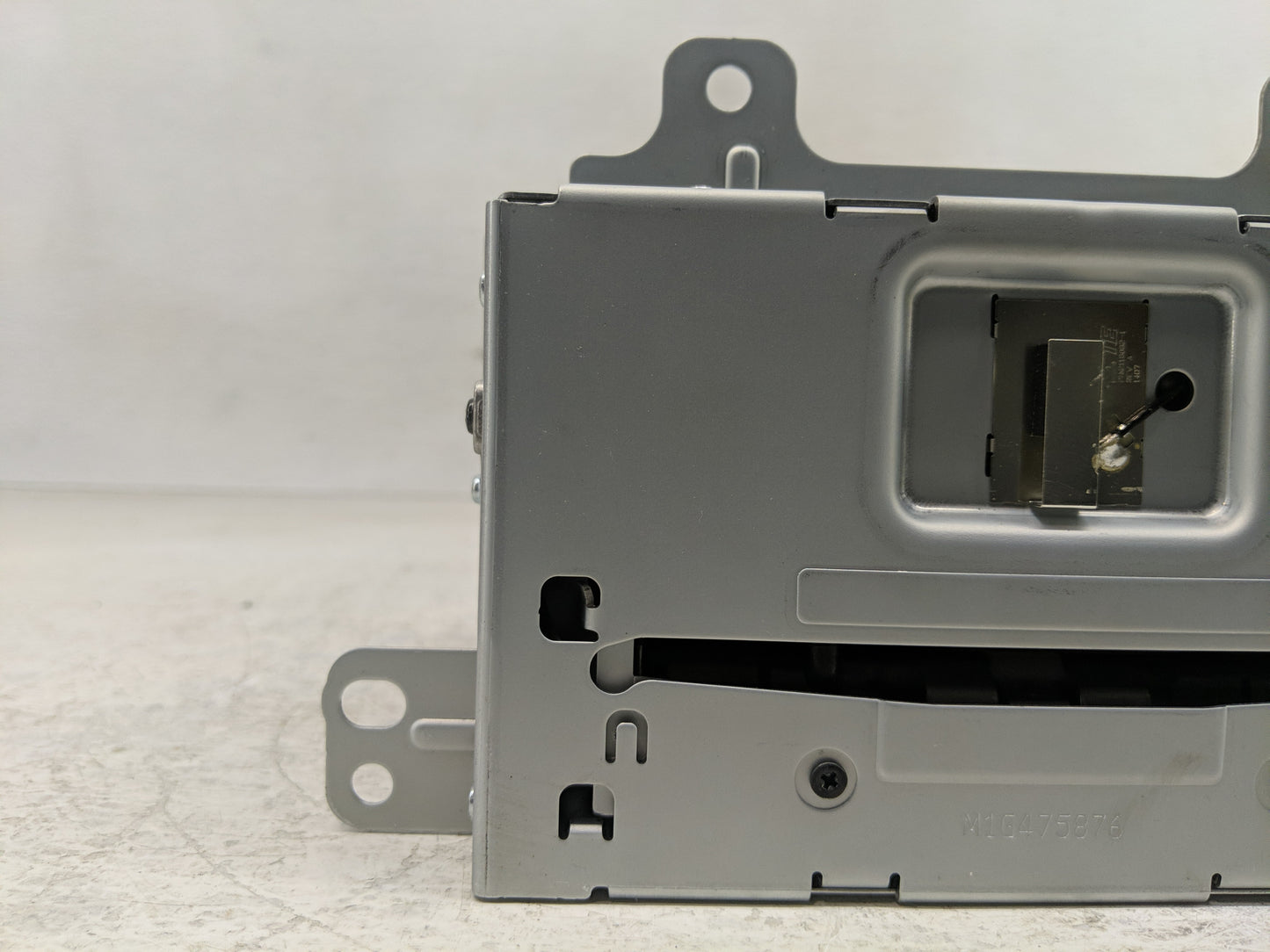 2015-2016 Buick Encore Radio AM FM Cd Player Receiver Replacement P/N:84027468 Fits Fits 2015 2016 2017 2019 OEM Used Auto P