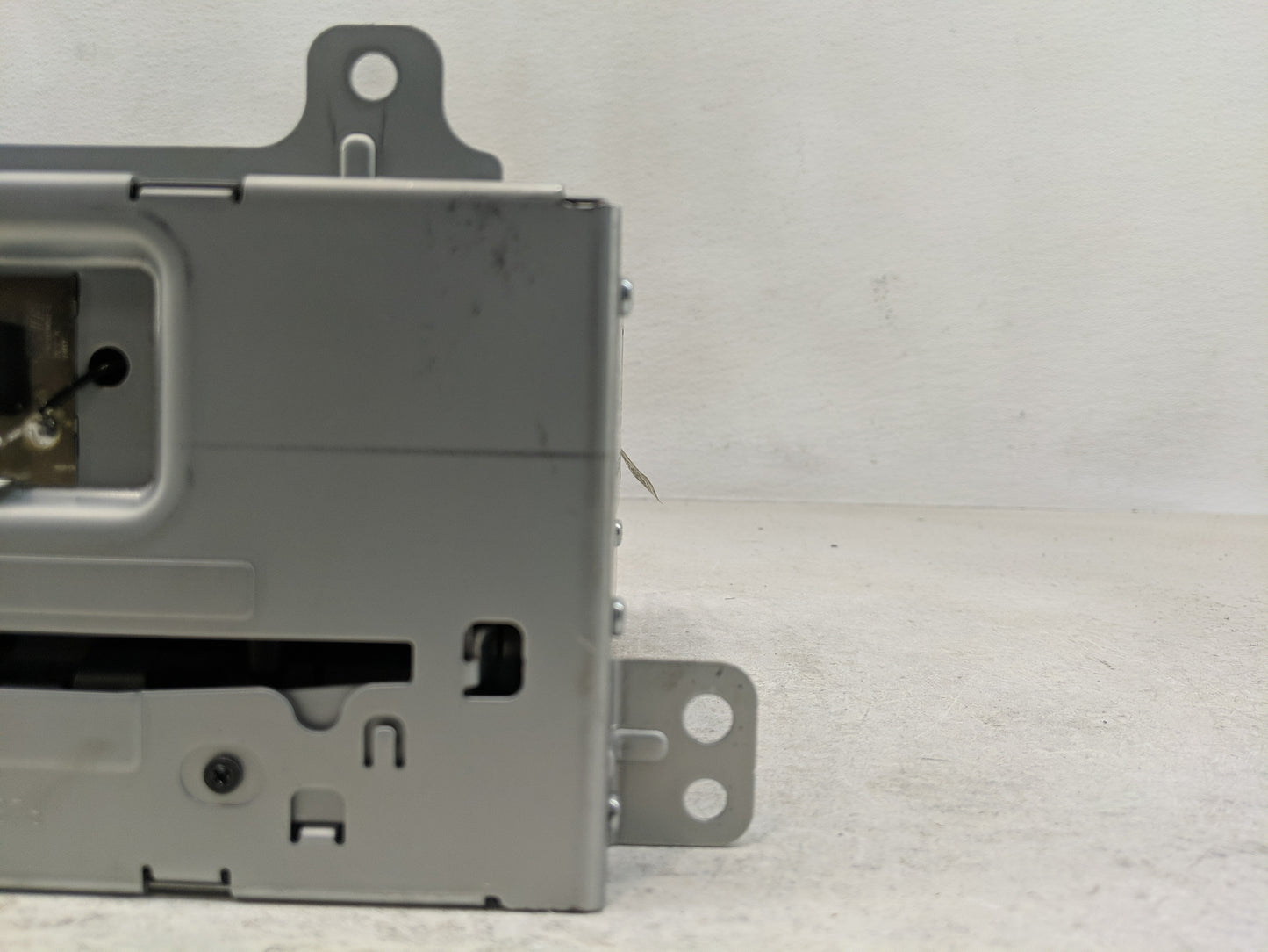 2015-2016 Buick Encore Radio AM FM Cd Player Receiver Replacement P/N:84027468 Fits Fits 2015 2016 2017 2019 OEM Used Auto P