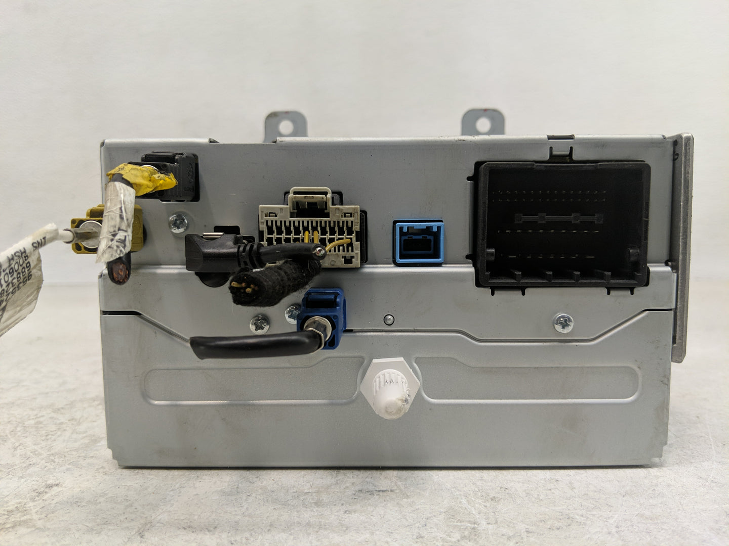 2015-2016 Buick Encore Radio AM FM Cd Player Receiver Replacement P/N:84027468 Fits Fits 2015 2016 2017 2019 OEM Used Auto P