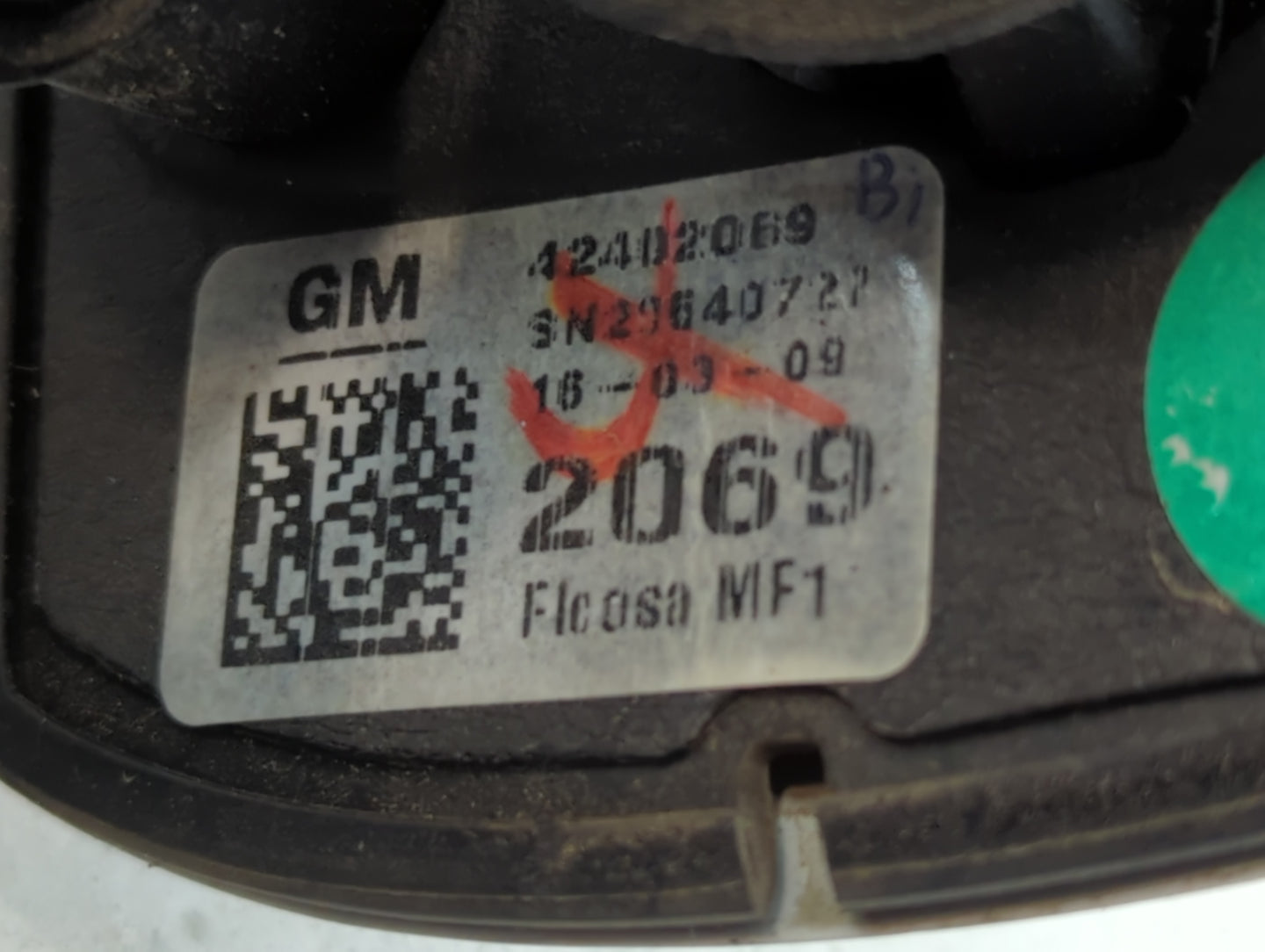 2016 Buick Encore Side Mirror Replacement Passenger Right View Door Mirror P/N:42402B9 E9026673 Fits OEM Used Auto Parts - O