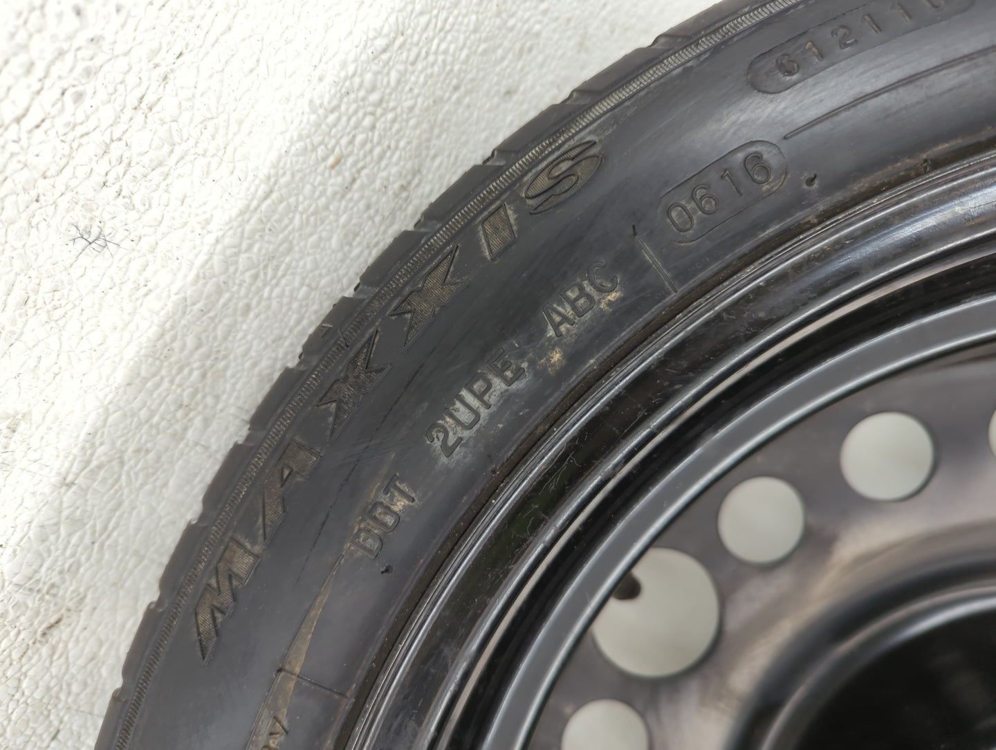2013-2022 Buick Encore Spare Donut Tire Wheel Rim Oem - Oemusedautoparts1.com