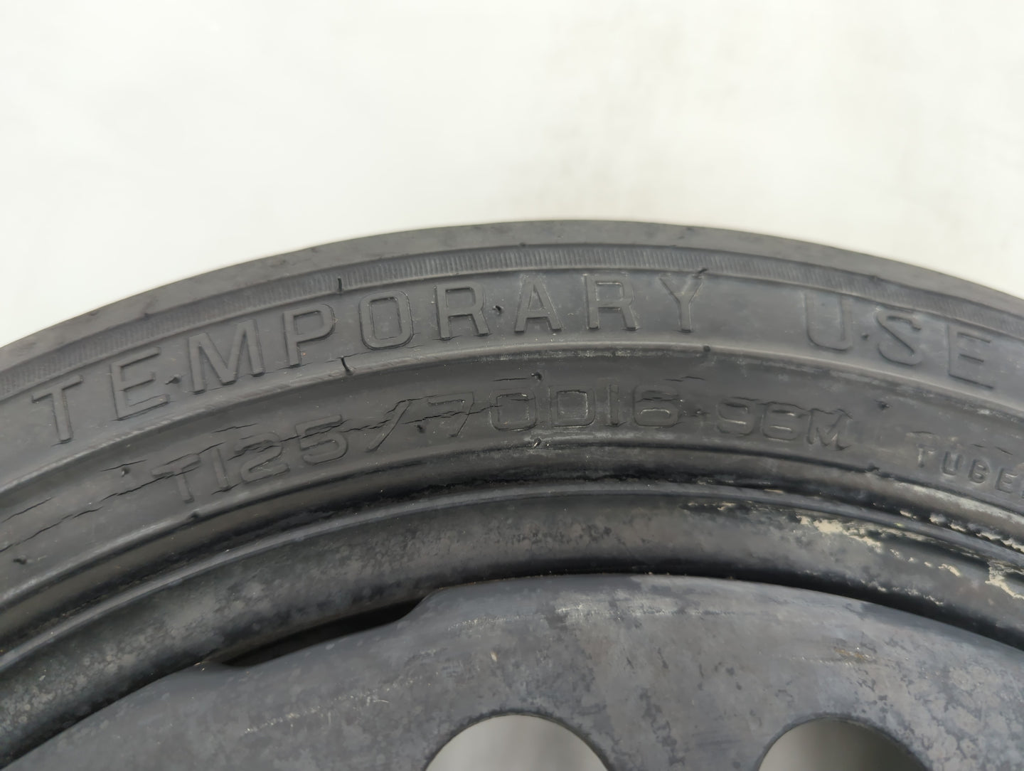 2013-2022 Buick Encore Spare Donut Tire Wheel Rim Oem - Oemusedautoparts1.com