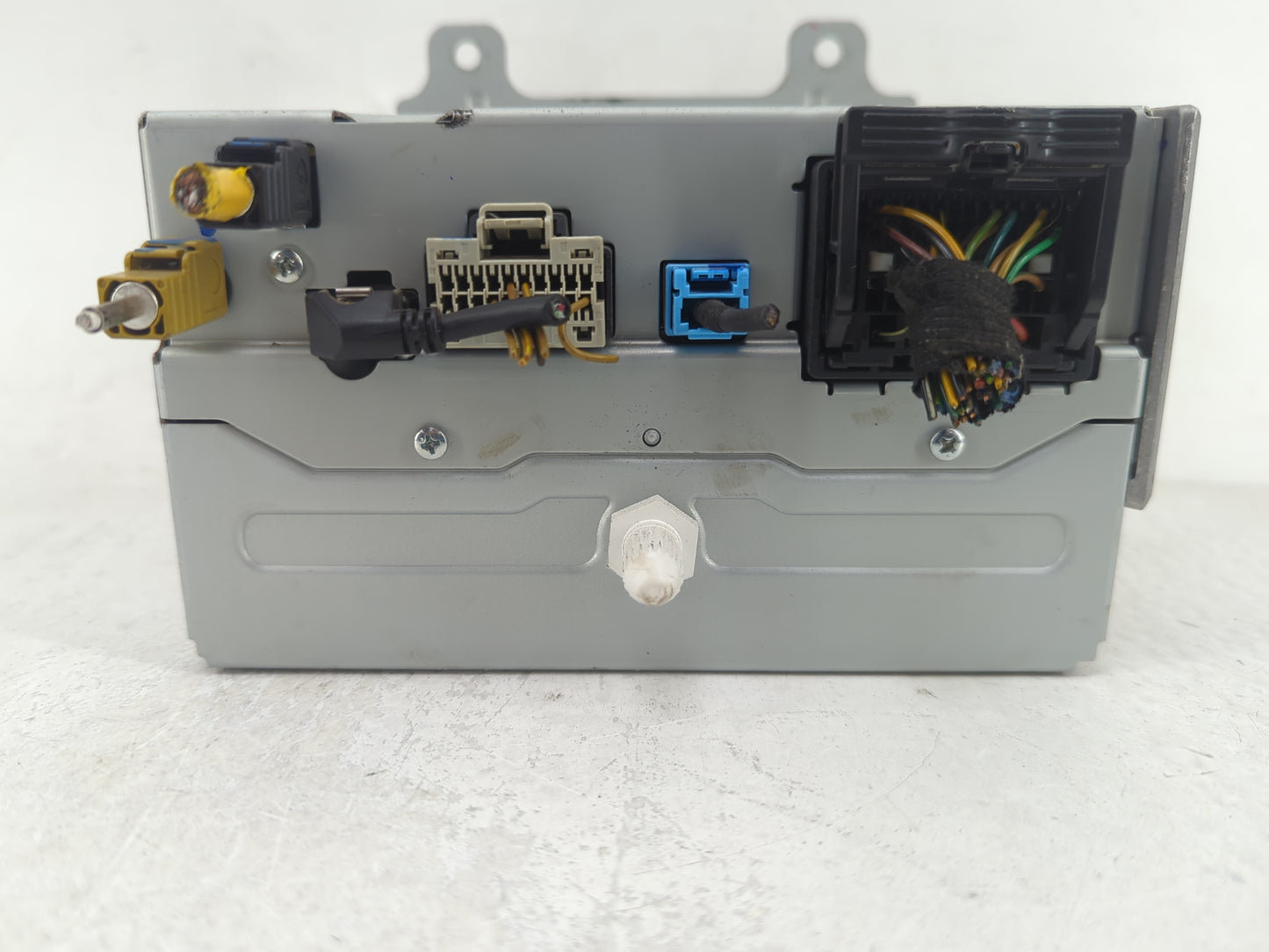 2015-2016 Buick Encore Radio AM FM Cd Player Receiver Replacement P/N:84026635 Fits Fits 2014 2015 2016 2017 OEM Used Auto P