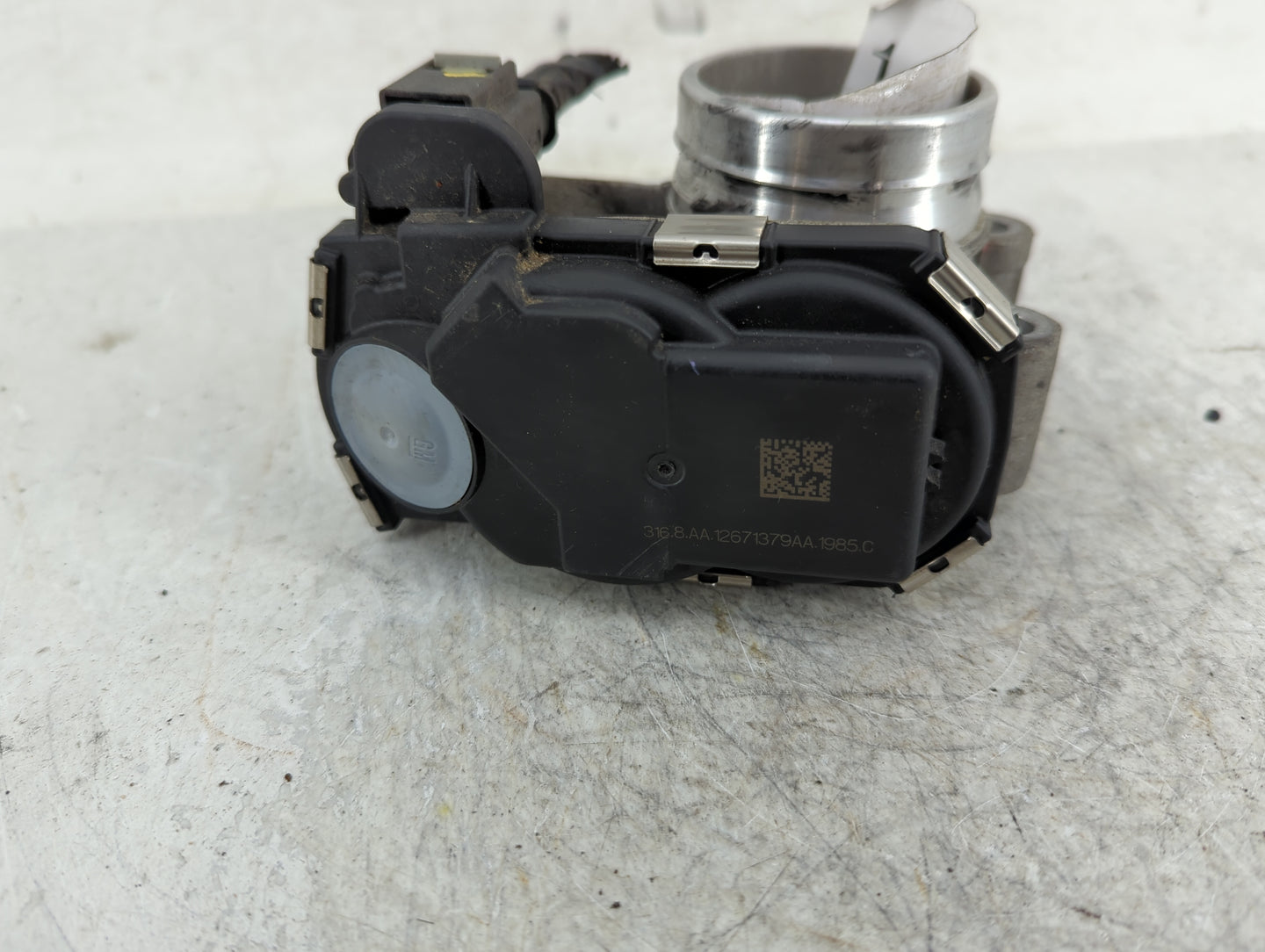 2016-2021 Buick Encore Throttle Body P/N:12671379AA Fits Fits 2016 2017 2018 2019 2020 2021 2022 OEM Used Auto Parts - Oemus