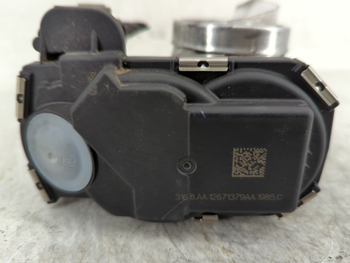 2016-2021 Buick Encore Throttle Body P/N:12671379AA Fits Fits 2016 2017 2018 2019 2020 2021 2022 OEM Used Auto Parts - Oemus