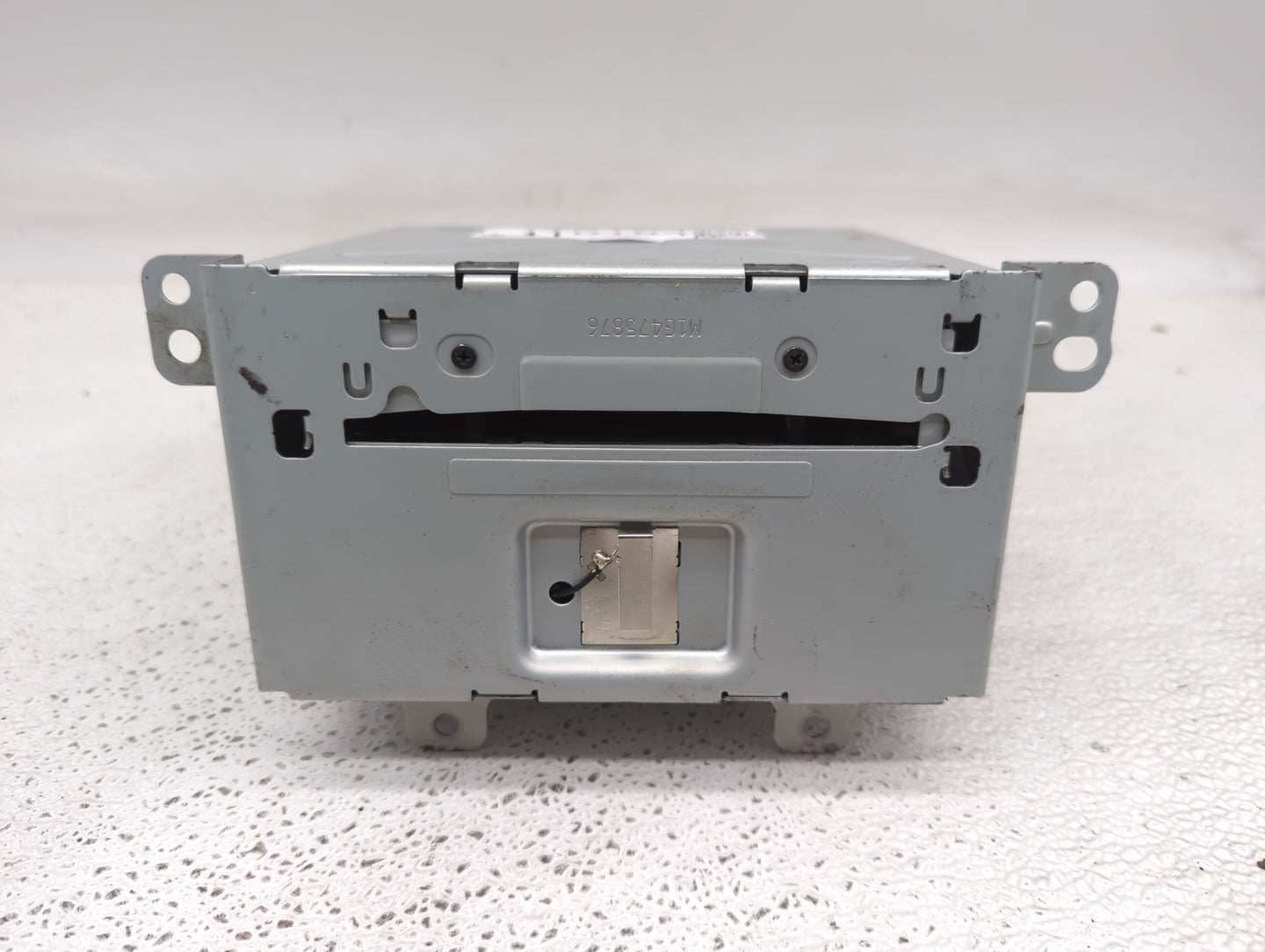 2015-2016 Buick Encore Radio AM FM Cd Player Receiver Replacement P/N:84022548 Fits Fits 2014 2015 2016 2017 OEM Used Auto P