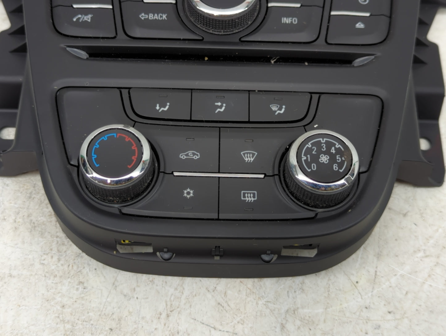 2013-2016 Buick Encore Climate Control Module Temperature AC/Heater Replacement P/N:95383984 Fits OEM Used Auto Parts - Oemu