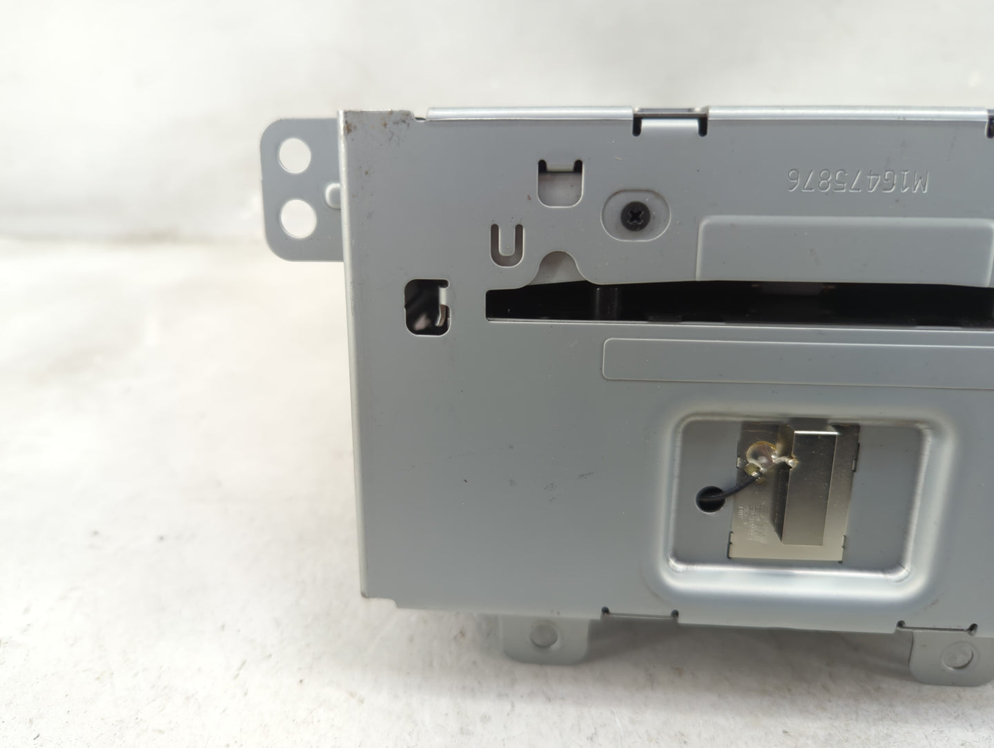 2015-2016 Buick Encore Radio AM FM Cd Player Receiver Replacement P/N:84026635 GA-130-COLR-NT Fits Fits 2014 2015 2016 2017 