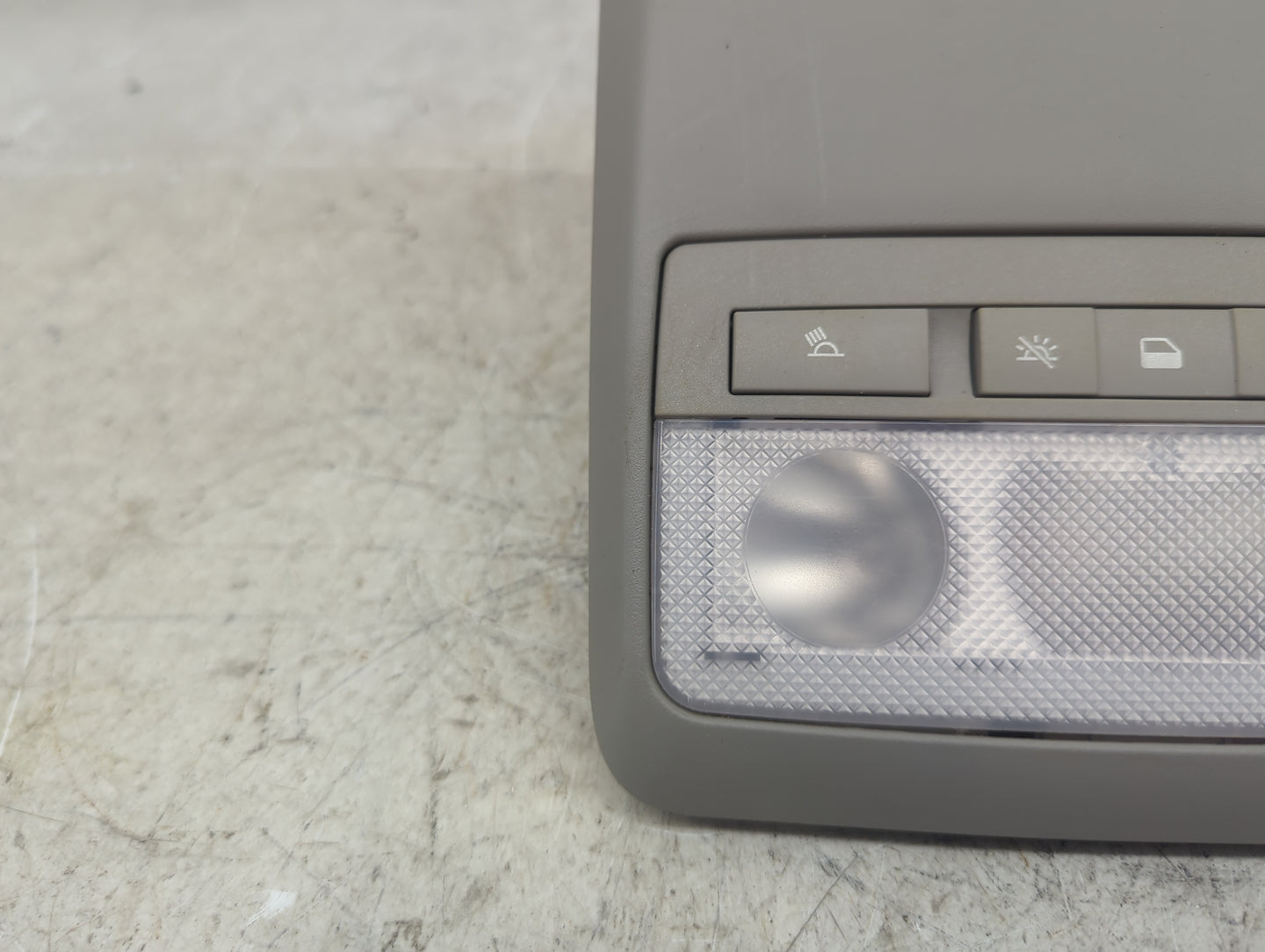 2016 Buick Encore Overhead Roof Console Gray - Oemusedautoparts1.com