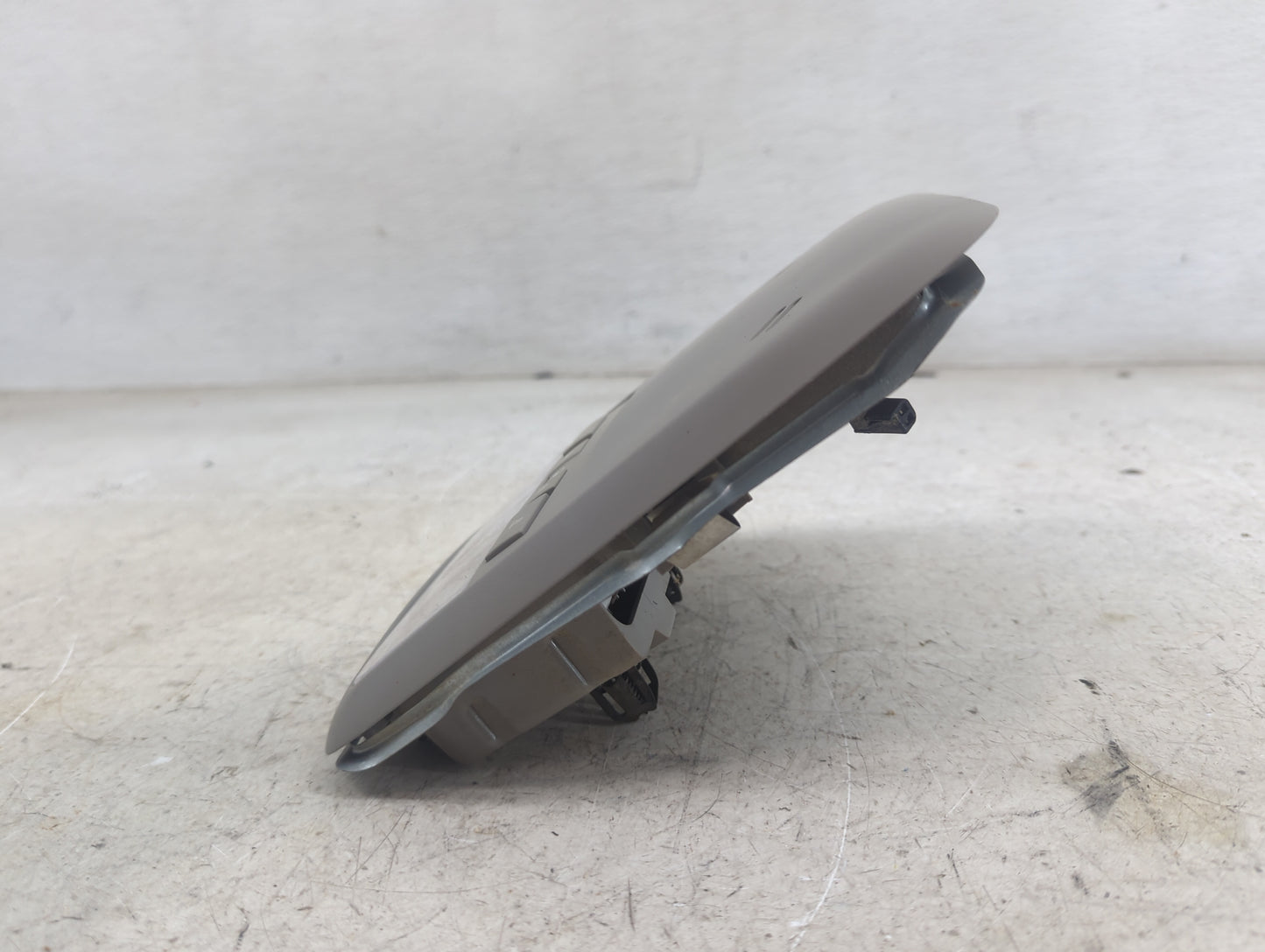 2016 Buick Encore Overhead Roof Console Gray - Oemusedautoparts1.com