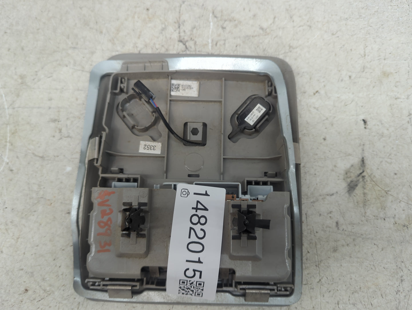 2016 Buick Encore Overhead Roof Console Gray - Oemusedautoparts1.com