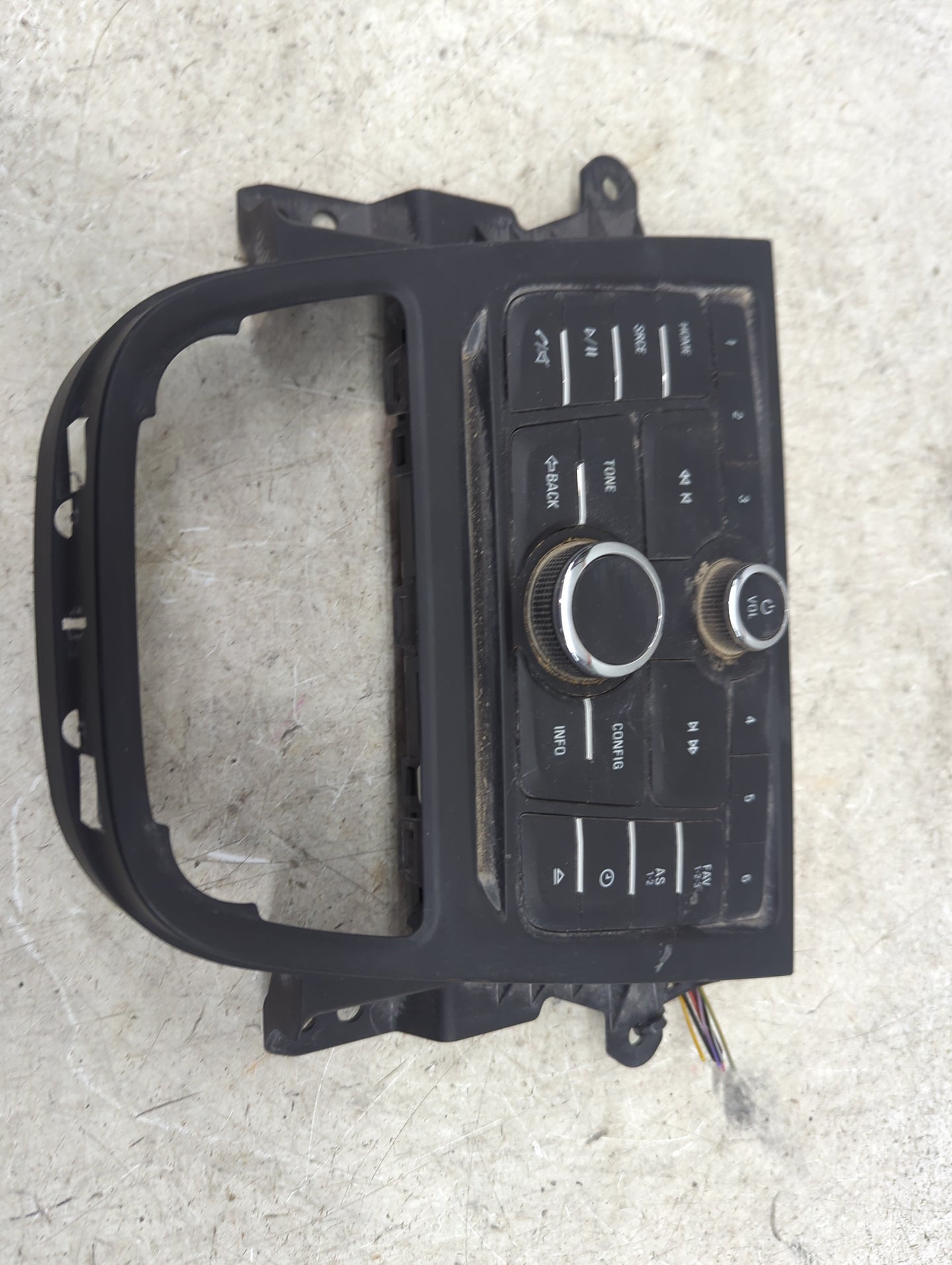 2013-2016 Buick Encore Radio Control Panel 1494488 - Oemusedautoparts1.com