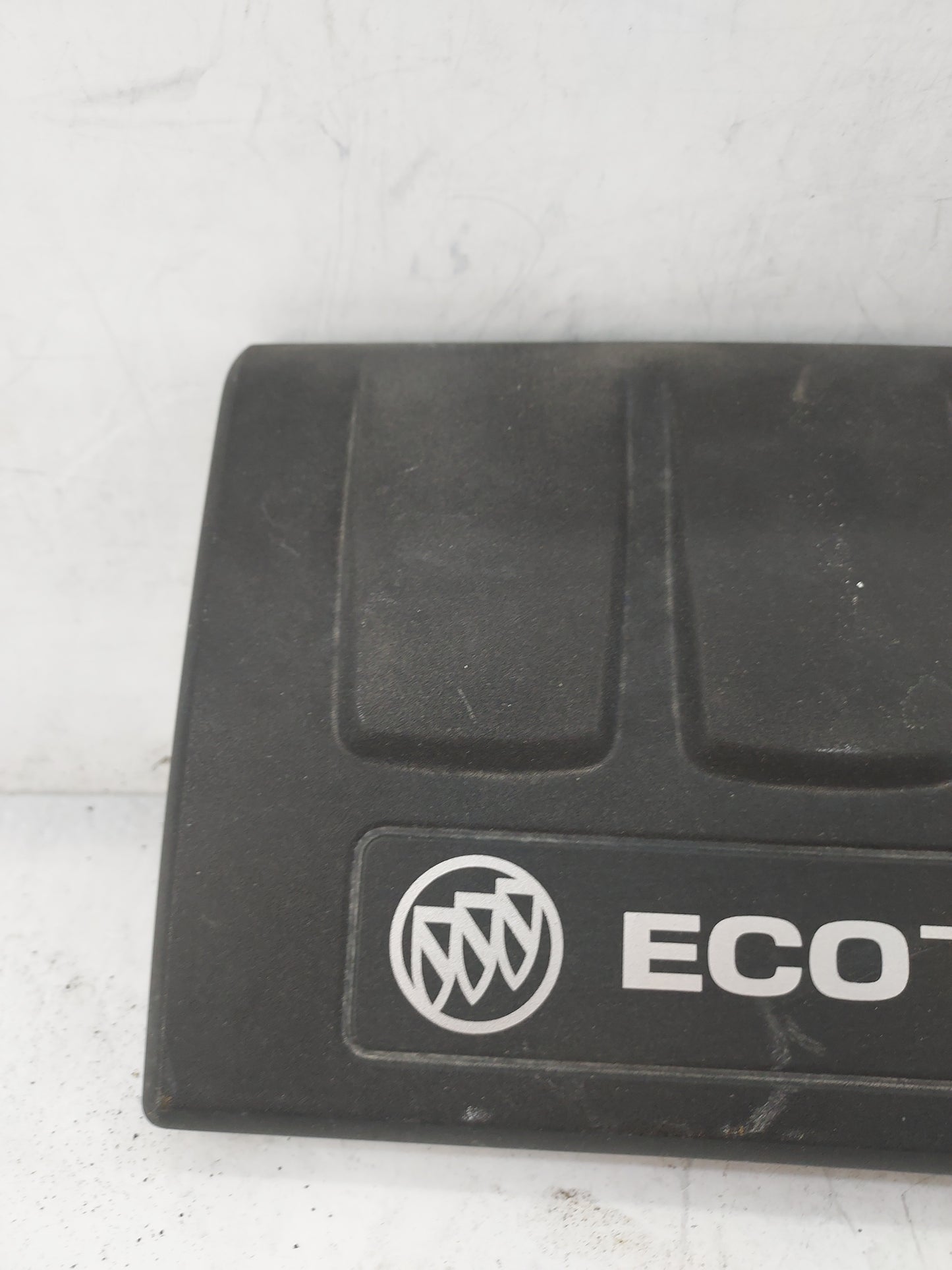 2016 Buick Encore Engine Cover Black - Oemusedautoparts1.com