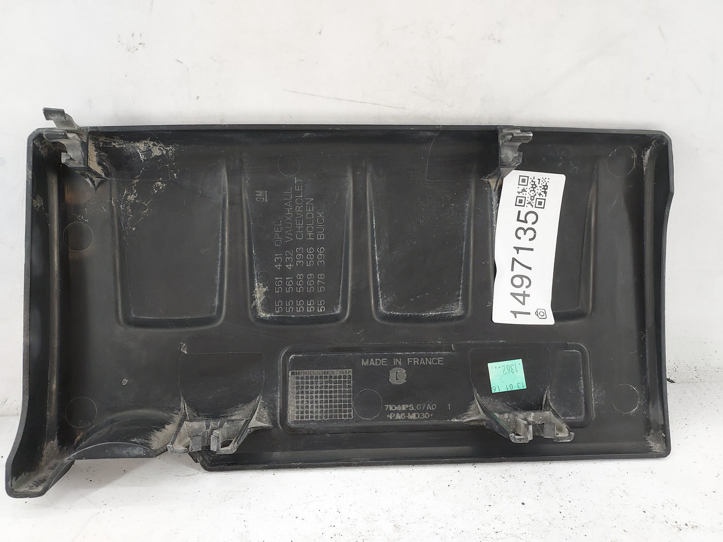 2016 Buick Encore Engine Cover Black - Oemusedautoparts1.com