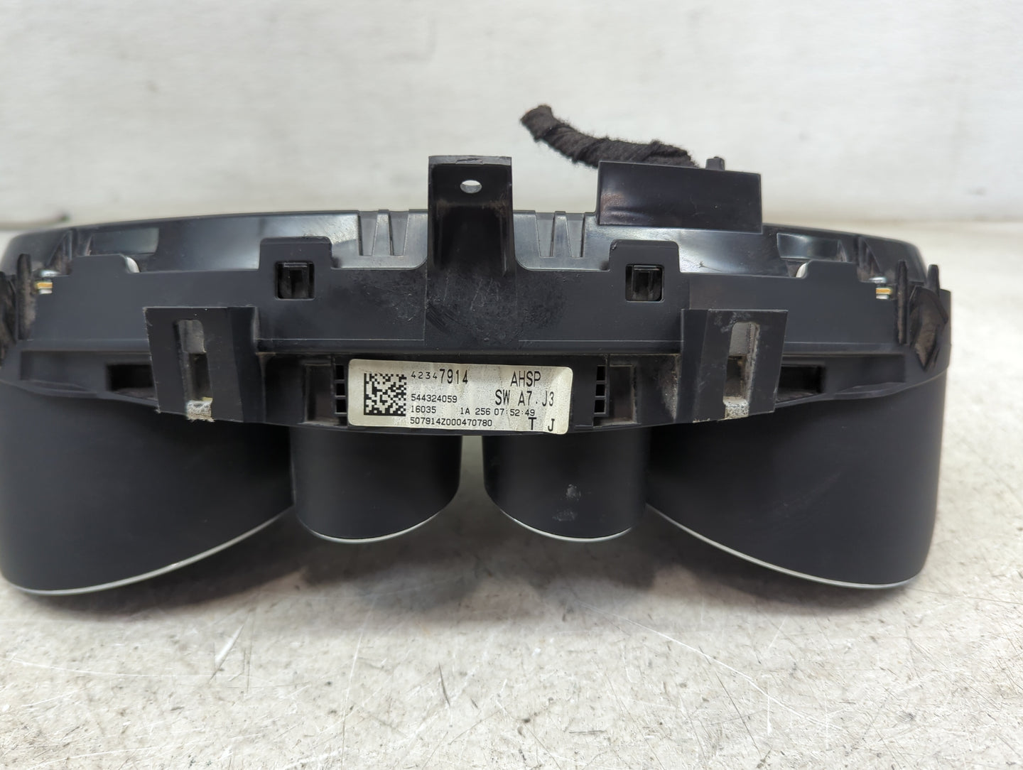 2016 Buick Encore Instrument Cluster Speedometer Gauges P/N:A2C90117600 42347914, 5443240S9, A2C99372100470780G Miles: Fits 