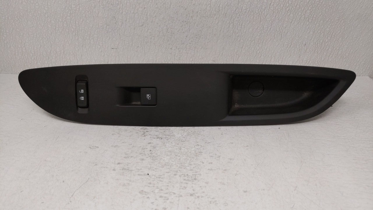 2016 Buick Encore Passeneger Right Power Window Switch 13305370 - Oemusedautoparts1.com