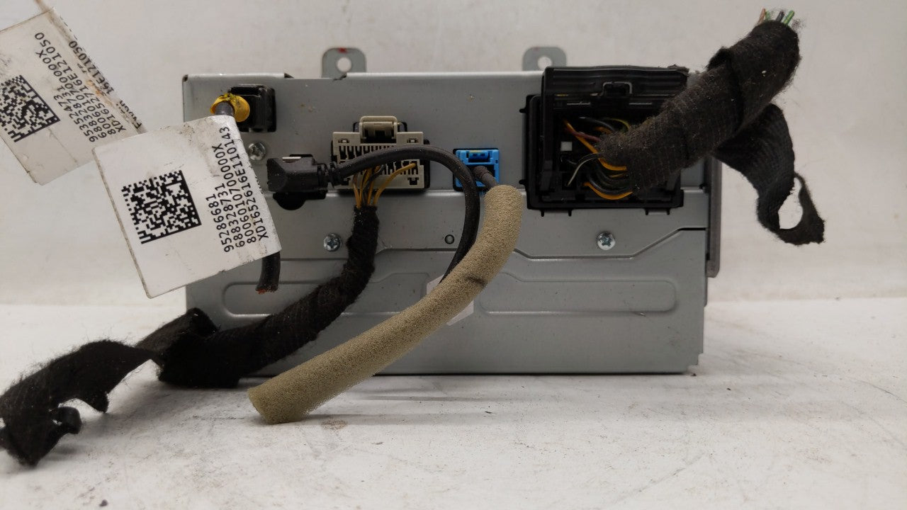 2015-2016 Buick Encore Am Fm Cd Player Radio Receiver - Oemusedautoparts1.com