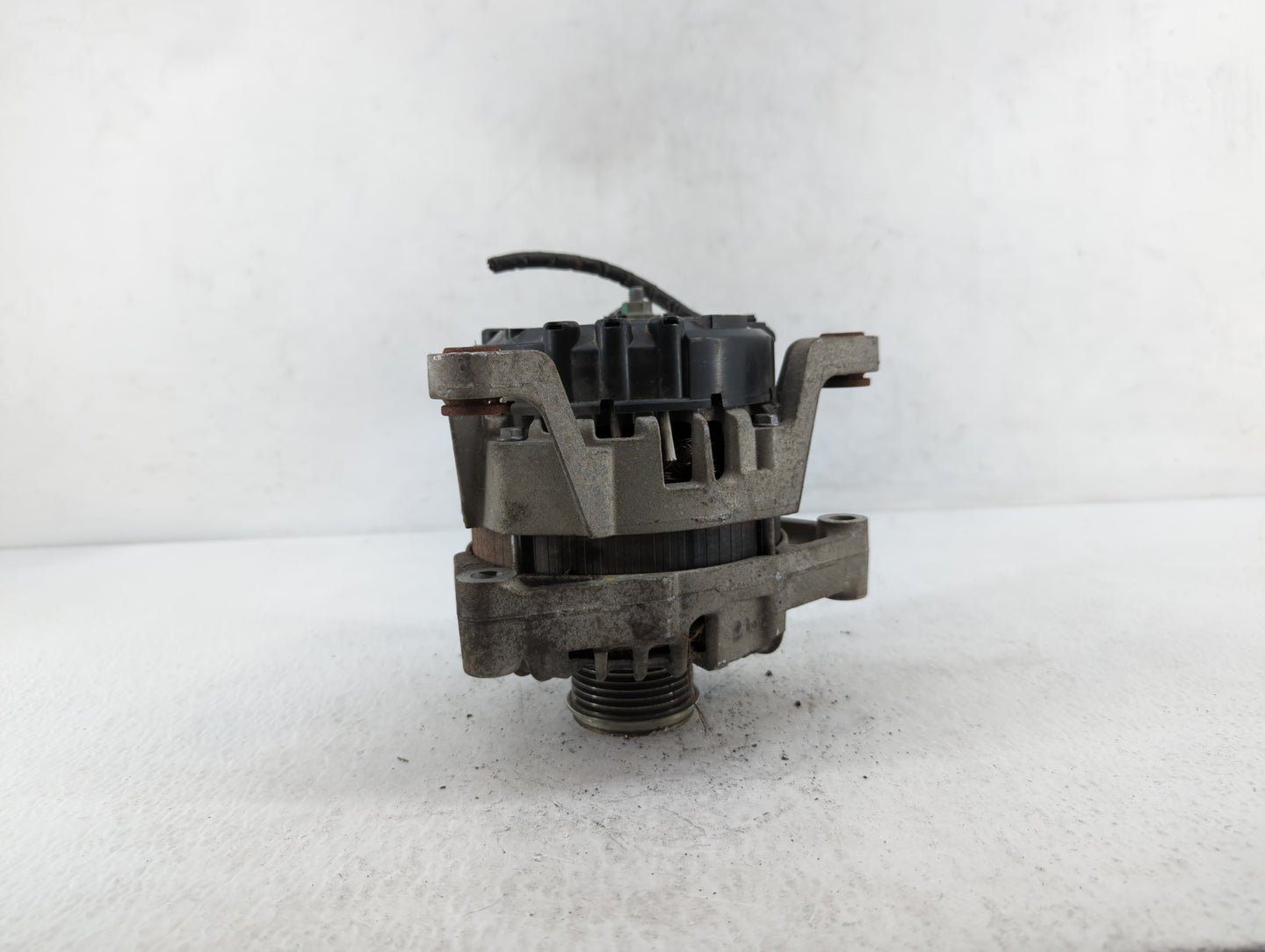 2013-2019 Buick Encore Alternator Replacement Generator Charging Assembly Engine OEM P/N:13577154 13597226 Fits OEM Used Aut