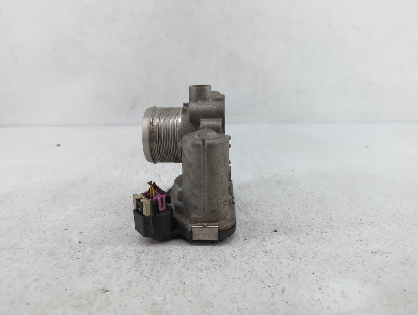 2013-2019 Buick Encore Throttle Body P/N:55581662 55565489 Fits Fits 2011 2012 2013 2014 2015 2016 2017 2018 2019 OEM Used A