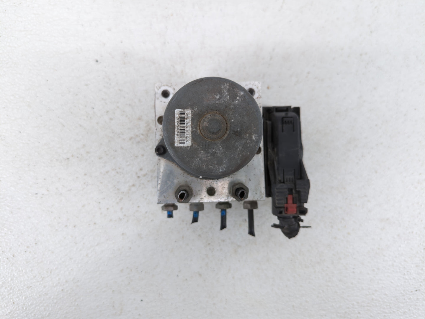 2016 Buick Encore ABS Pump Control Module Replacement P/N:42403007 Fits OEM Used Auto Parts - Oemusedautoparts1.com