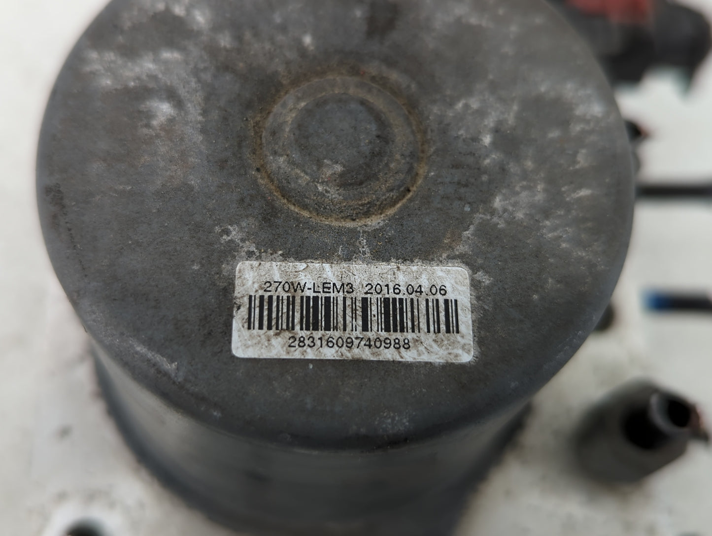 2016 Buick Encore ABS Pump Control Module Replacement P/N:42403007 Fits OEM Used Auto Parts - Oemusedautoparts1.com