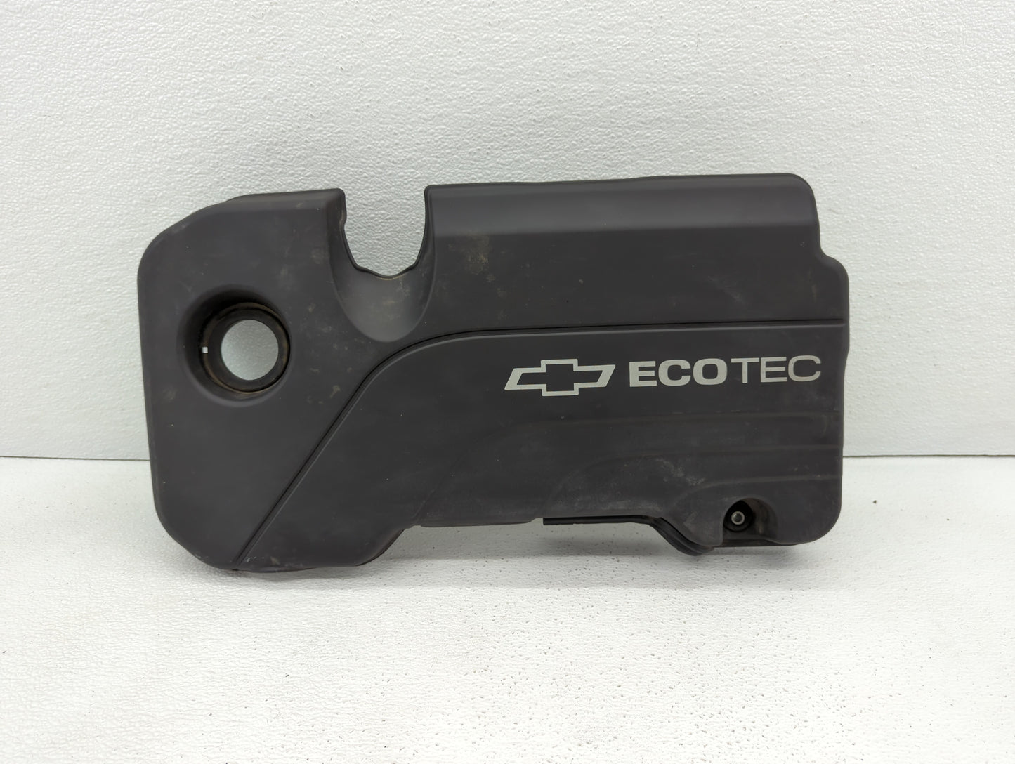 2016 Buick Encore Engine Cover - Oemusedautoparts1.com