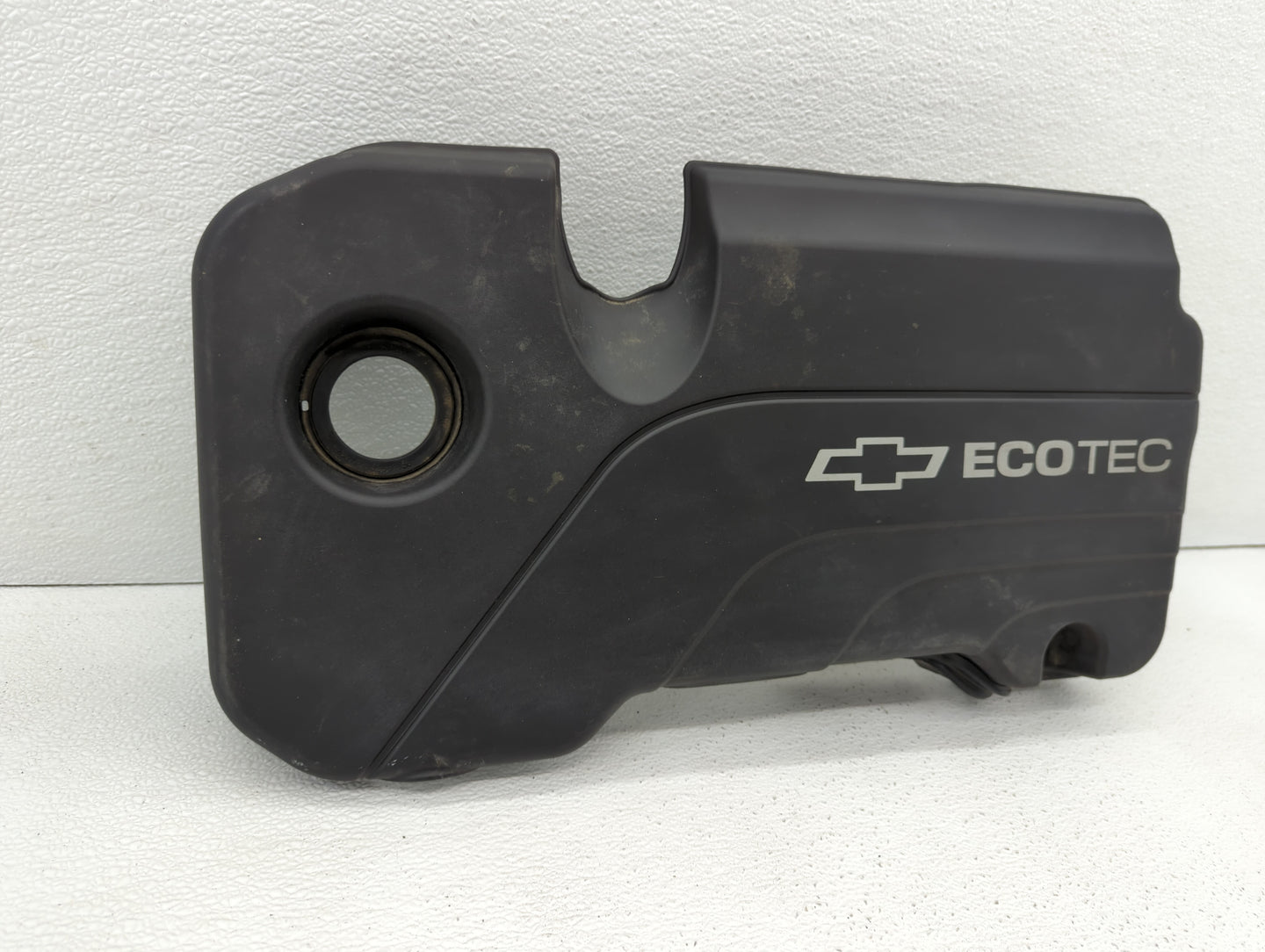 2016 Buick Encore Engine Cover - Oemusedautoparts1.com