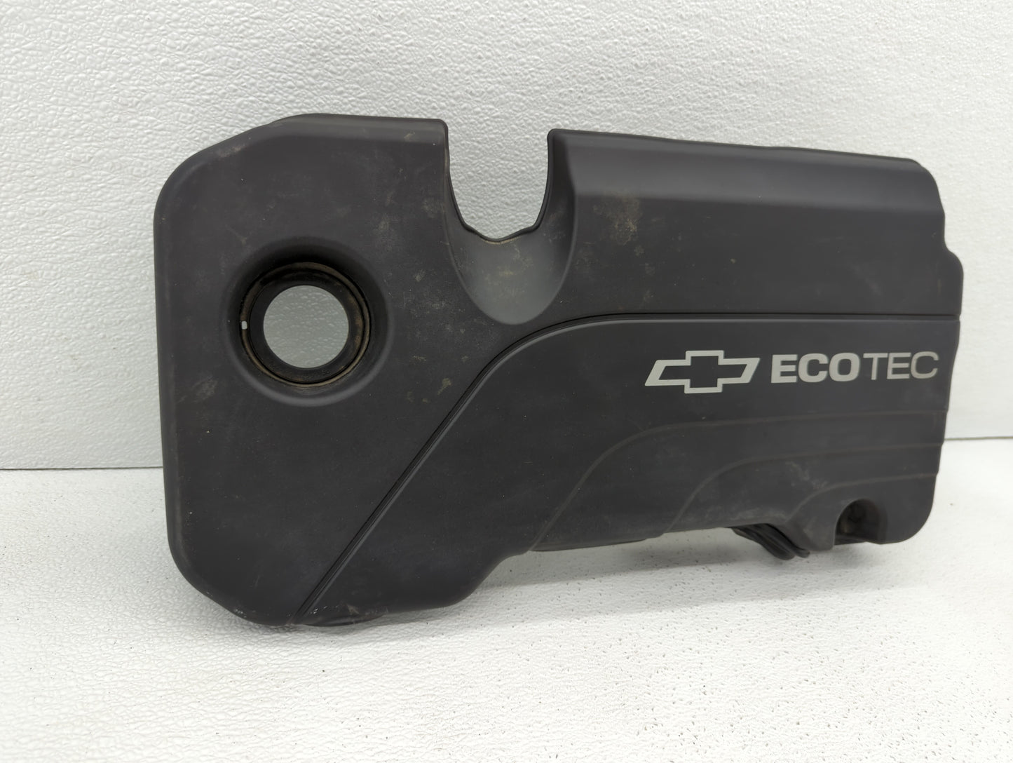 2016 Buick Encore Engine Cover - Oemusedautoparts1.com