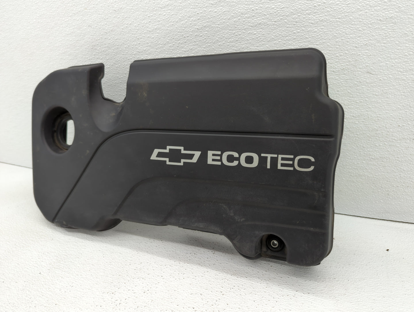 2016 Buick Encore Engine Cover - Oemusedautoparts1.com