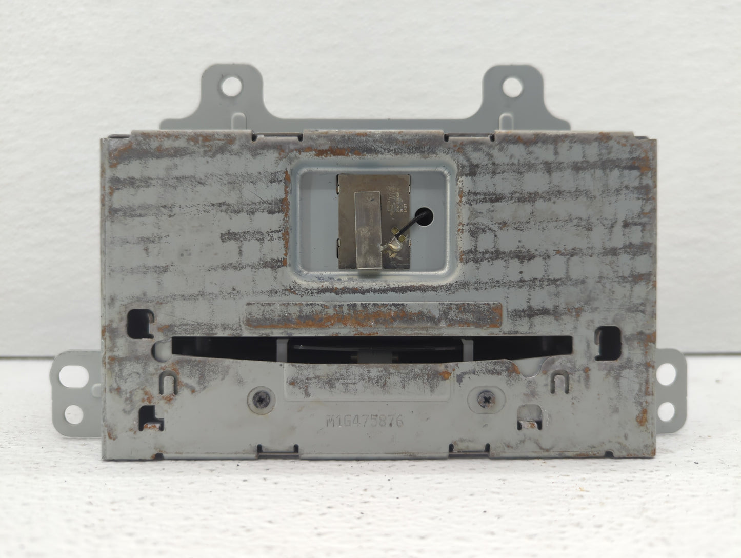 2015-2016 Buick Encore Am Fm Cd Player Radio Receiver - Oemusedautoparts1.com