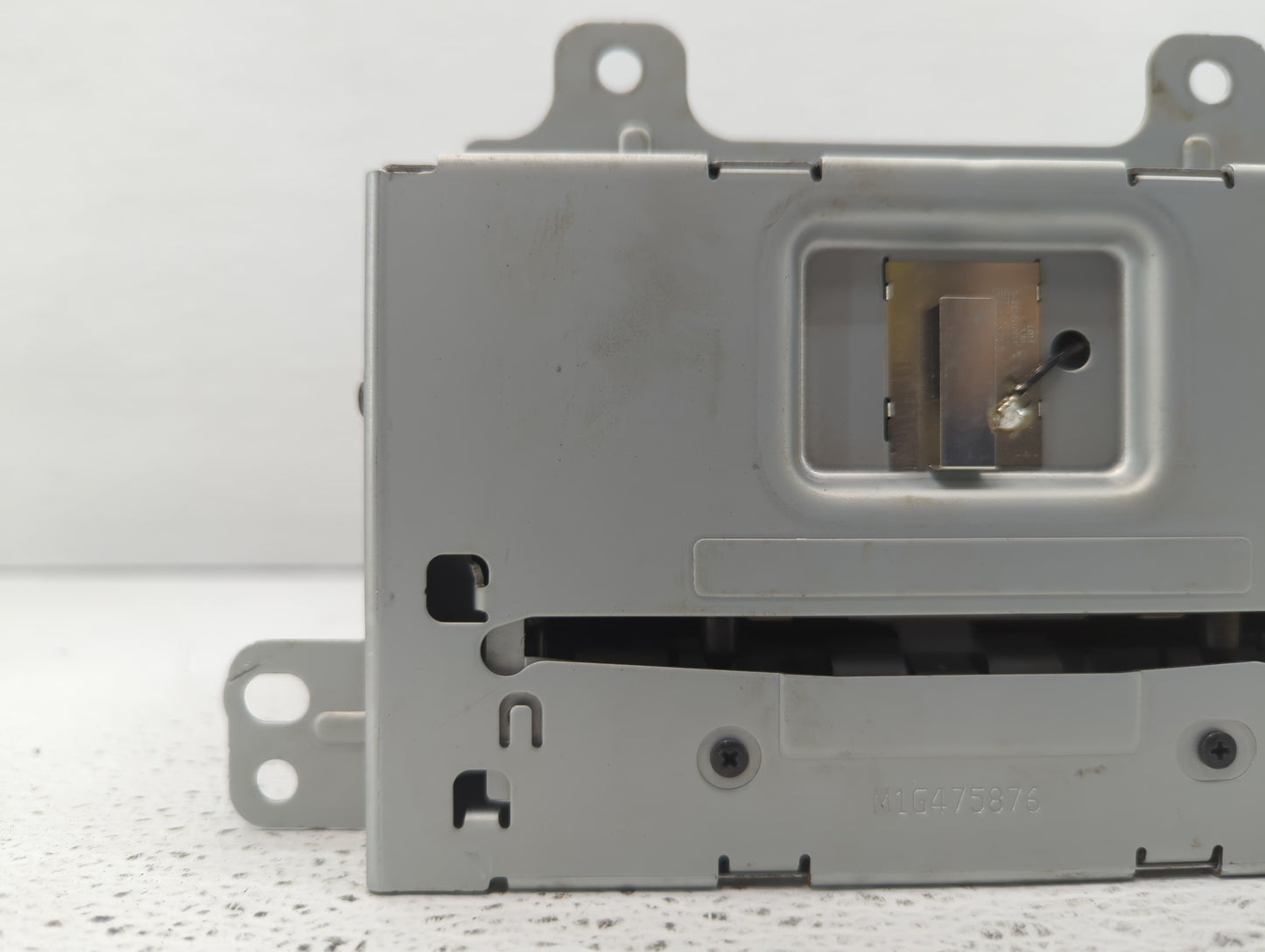 2016-2016 Buick Encore Am Fm Cd Player Radio Receiver - Oemusedautoparts1.com