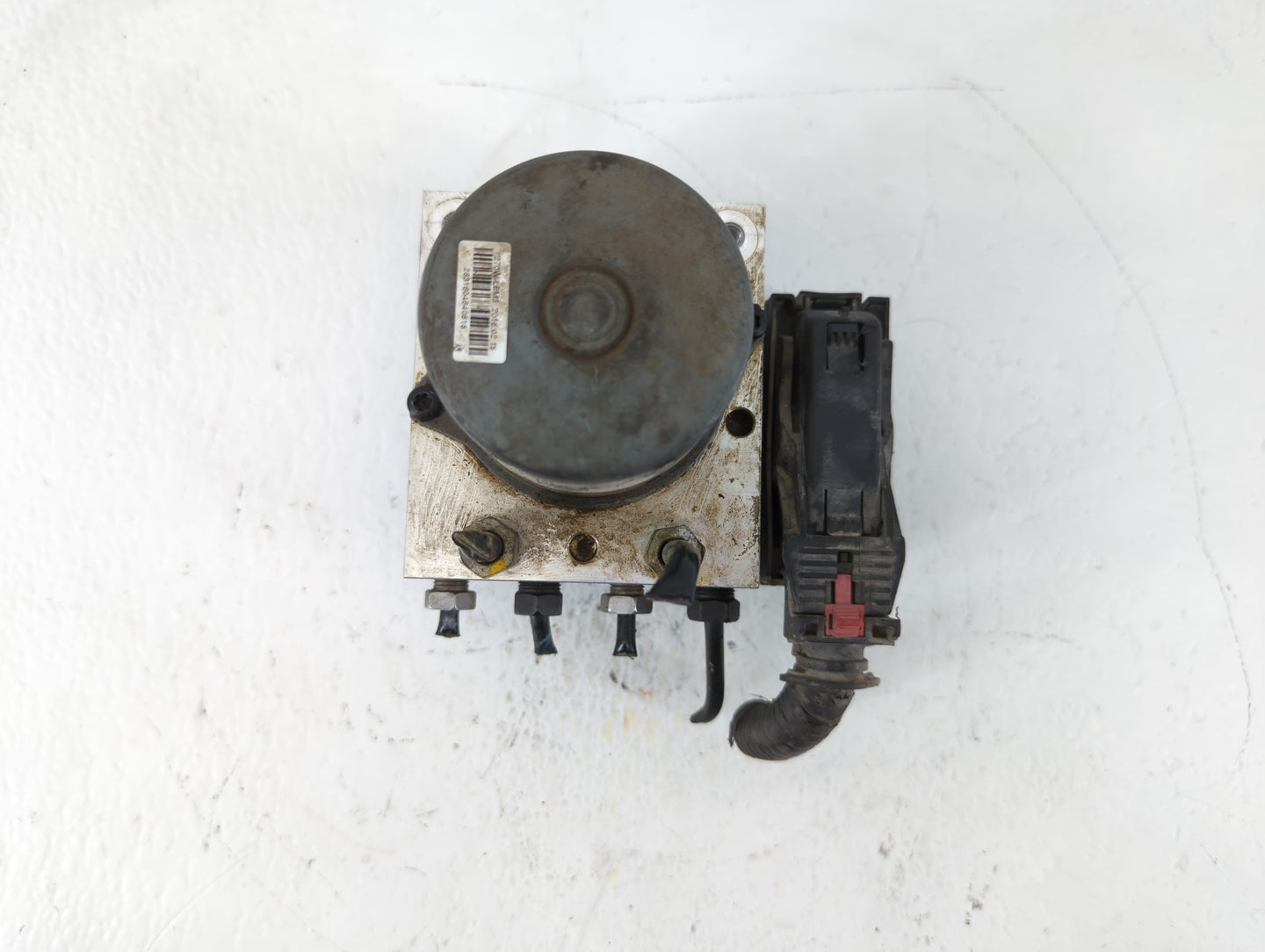 2016 Buick Encore ABS Pump Control Module Replacement P/N:42403007 Fits OEM Used Auto Parts - Oemusedautoparts1.com
