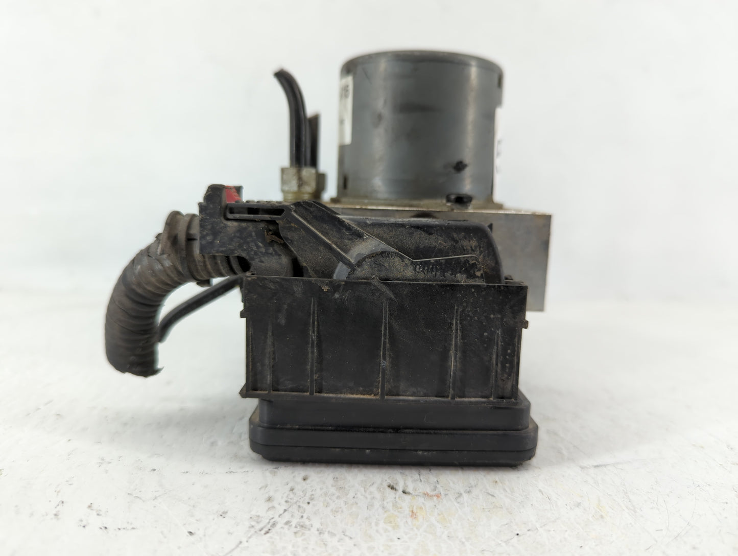 2016 Buick Encore ABS Pump Control Module Replacement P/N:42403007 Fits OEM Used Auto Parts - Oemusedautoparts1.com