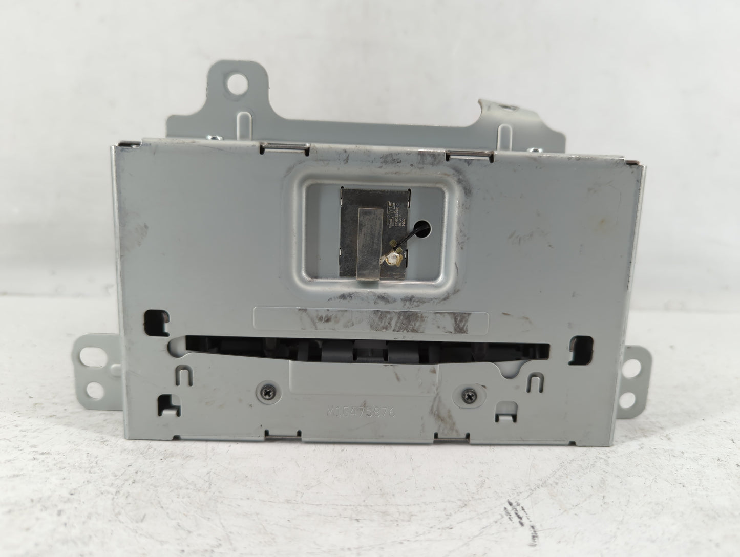 2016 Buick Encore Radio AM FM Cd Player Receiver Replacement P/N:84026635 Fits Fits 2017 OEM Used Auto Parts - Oemusedautopa